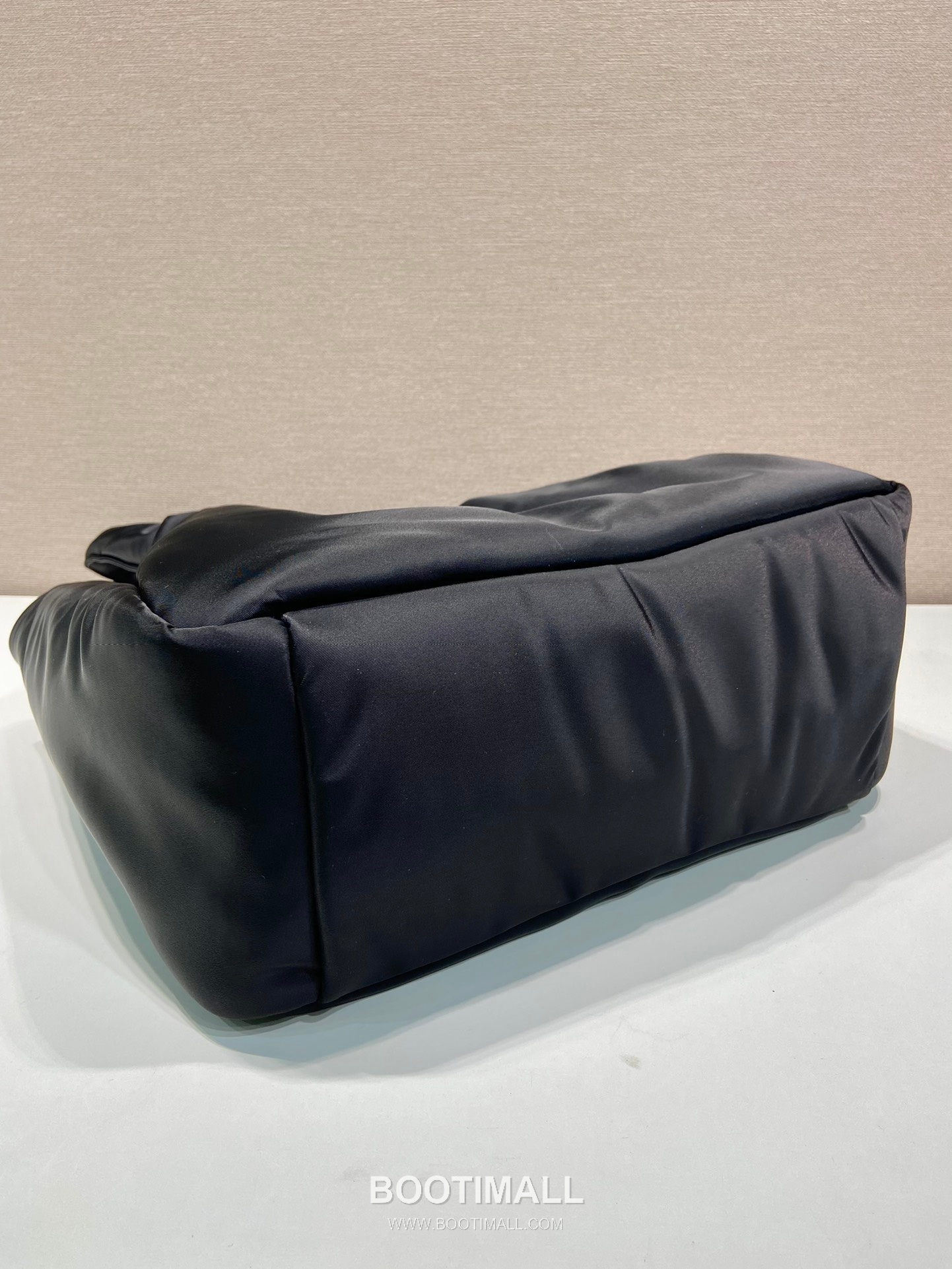 Prada Re-Nylon Tote Bag with Dual Handle and Magnetic Closure 프라다 리나일론 더블 핸들 마그네틱 토트백 1BG449 38cm 6