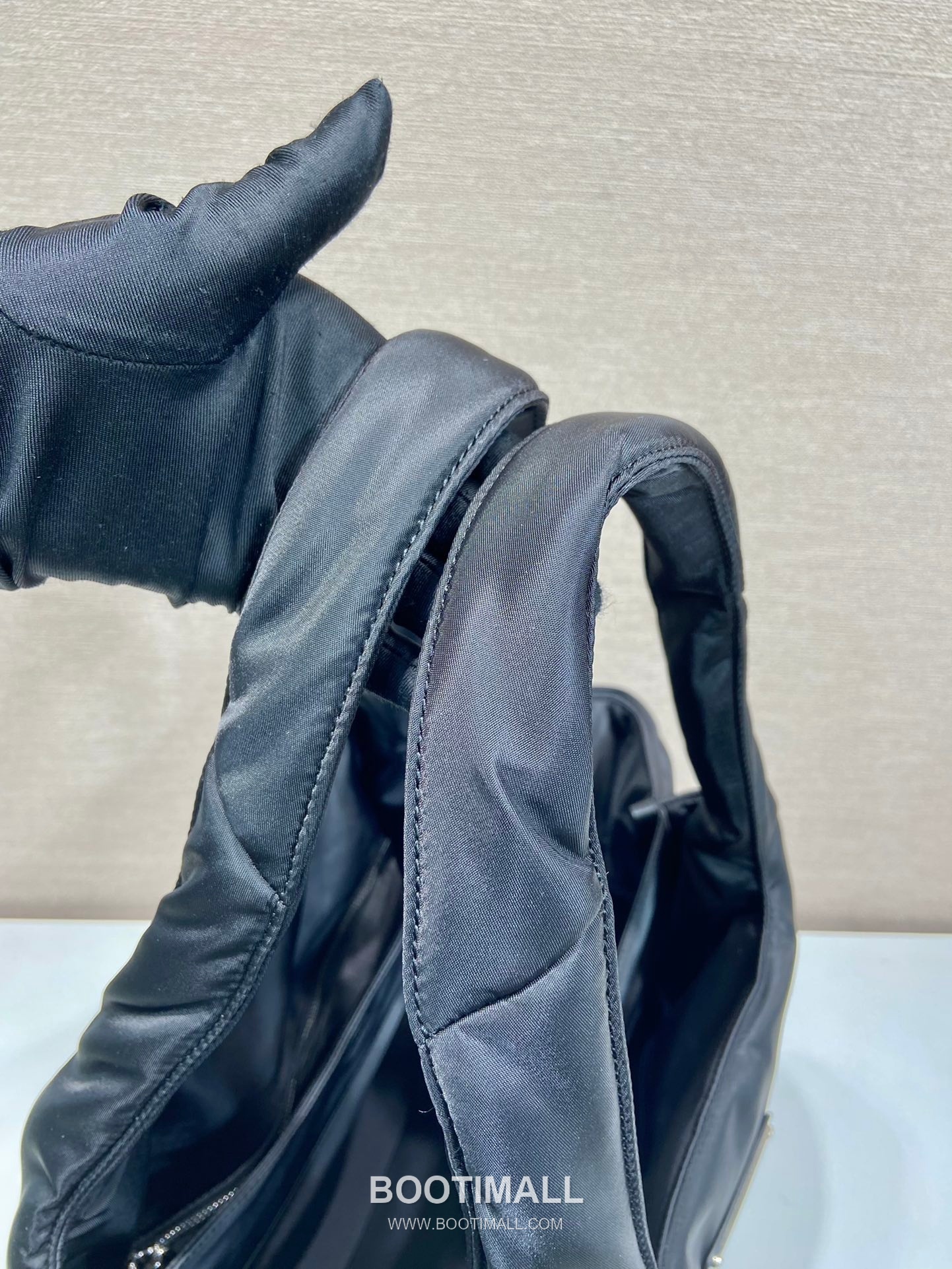 Prada Re-Nylon Tote Bag with Dual Handle and Magnetic Closure 프라다 리나일론 더블 핸들 마그네틱 토트백 1BG449 38cm 7