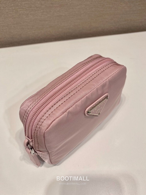 Prada Re-Nylon Clutch Pouch with Zip Closure and Inner Pocket 프라다 리나일론 지퍼 클로저 클러치 파우치 1NA339 12cm 5
