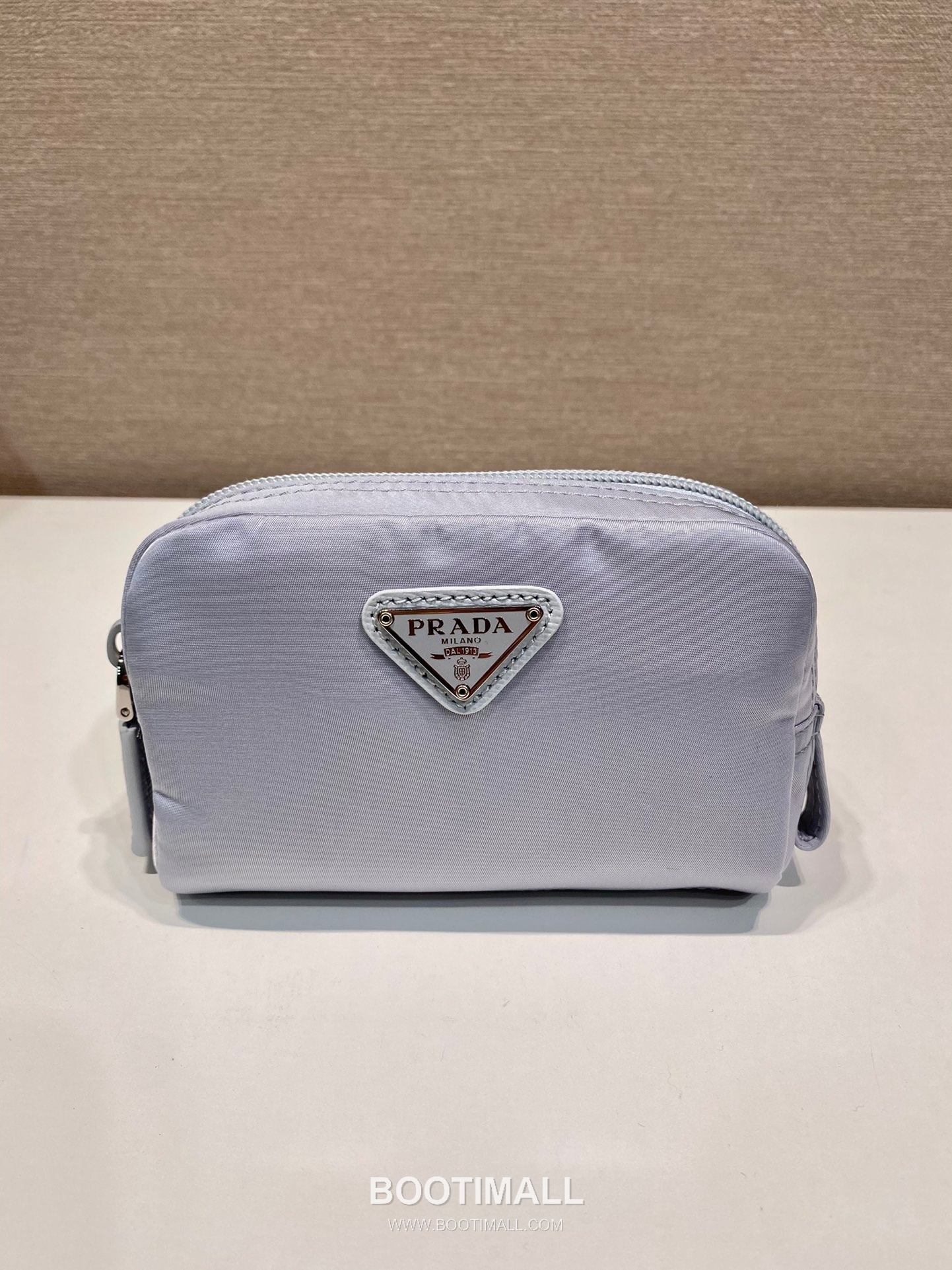 Prada Re-Nylon Clutch Pouch with Zip Closure and Inner Pocket 프라다 리나일론 지퍼 클로저 클러치 파우치 1NA339 12cm 2