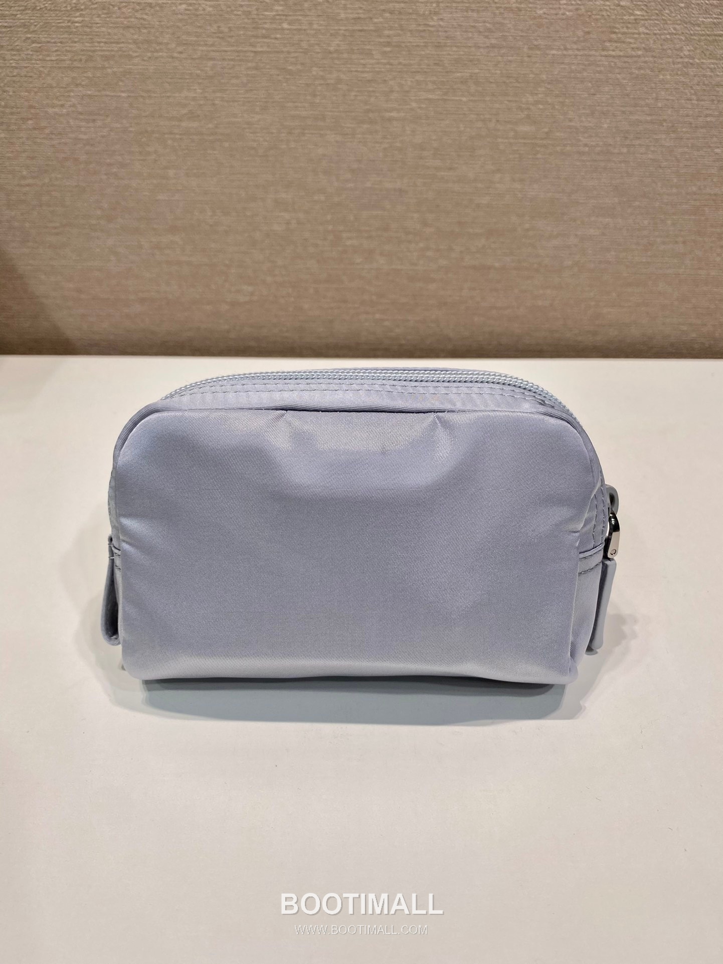 Prada Re-Nylon Clutch Pouch with Zip Closure and Inner Pocket 프라다 리나일론 지퍼 클로저 클러치 파우치 1NA339 12cm 5