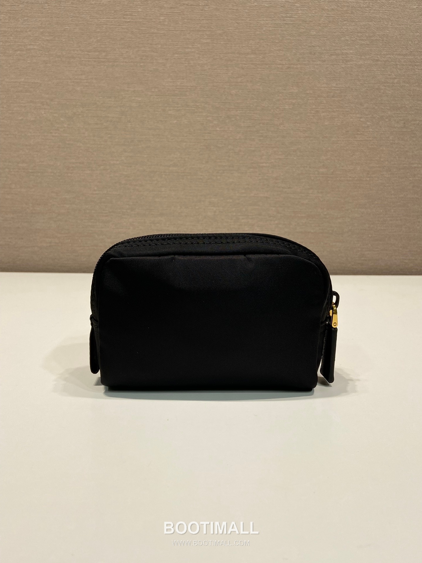 Prada Re-Nylon Clutch Pouch with Zip Closure and Inner Pocket 프라다 리나일론 지퍼 클로저 클러치 파우치 1NA339 12cm 5