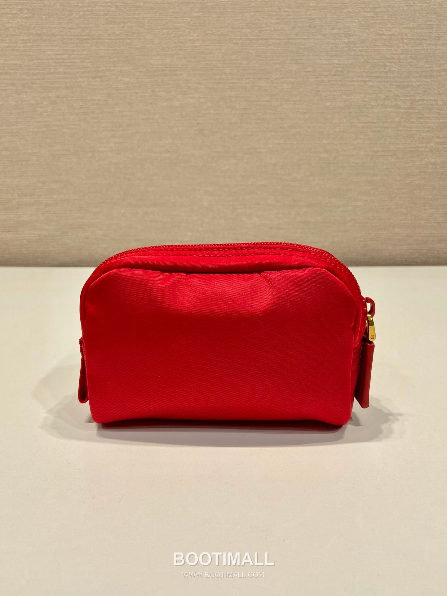 Prada Re-Nylon Clutch Pouch with Zip Closure and Inner Pocket 프라다 리나일론 지퍼 클로저 클러치 파우치 1NA339 12cm 5