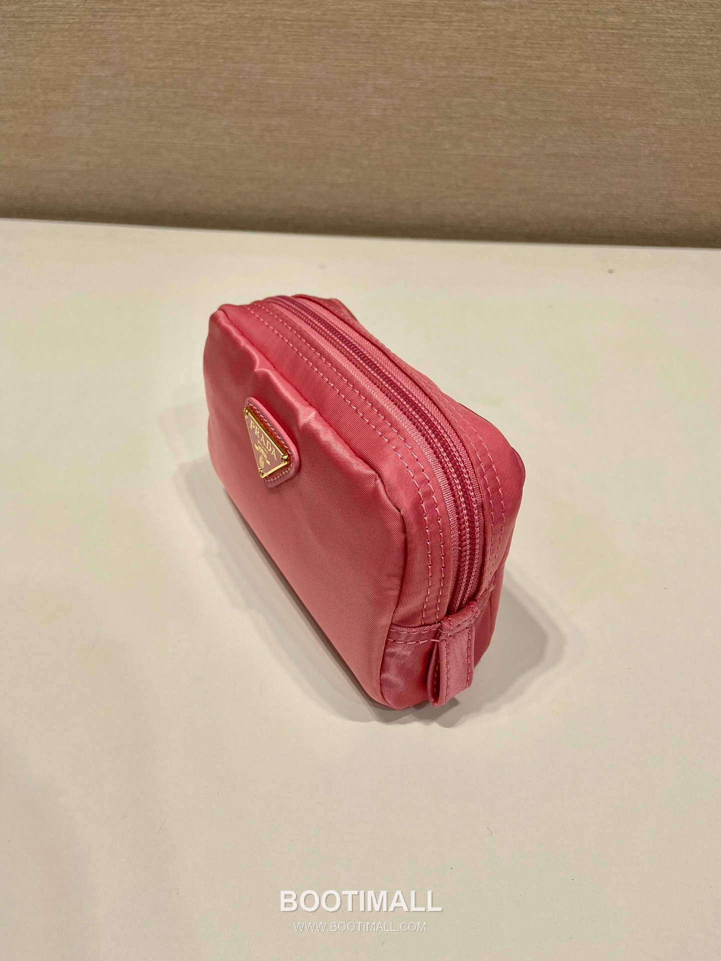 Prada Re-Nylon Clutch Pouch with Zip Closure and Inner Pocket 프라다 리나일론 지퍼 클로저 클러치 파우치 1NA339 12cm 4