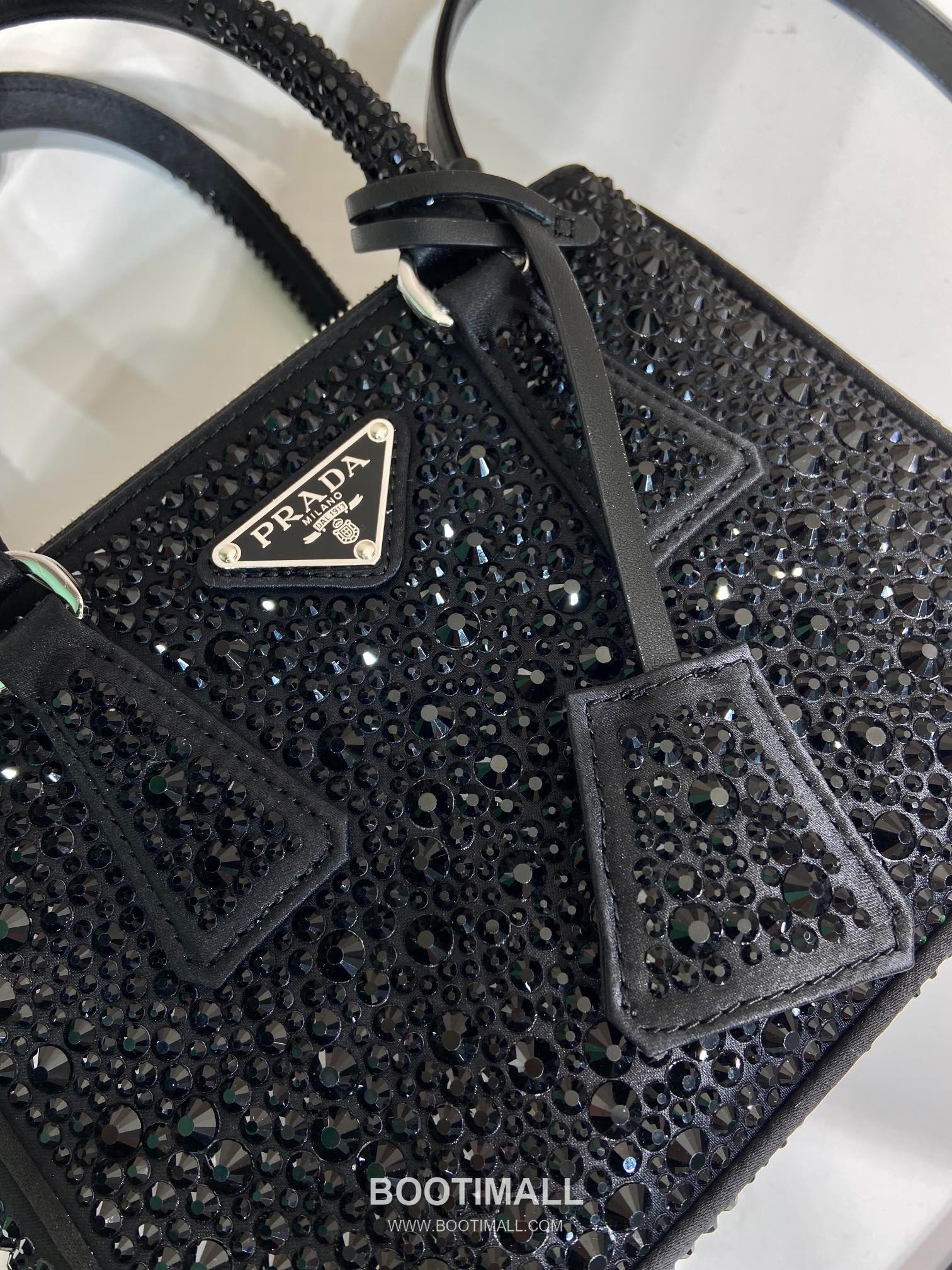 Prada Crystal Satin Top Handle Bag with Dual Zip Pocket and Adjustable Strap 프라다 크리스탈 새틴 더블 지퍼 스트랩 핸드백 1BA906 20cm 6