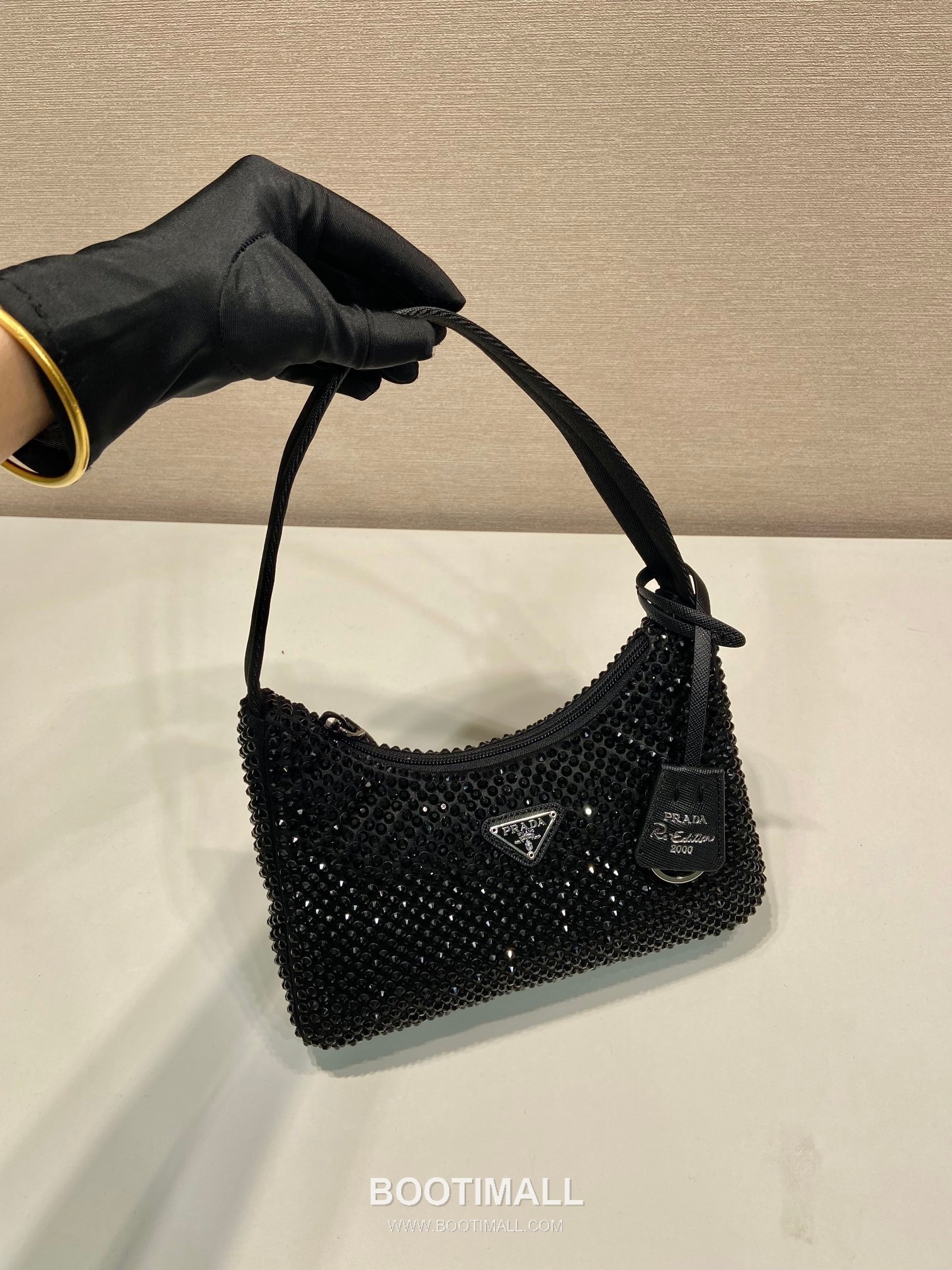 Prada Crystal Mesh Hobo Bag with Zip Closure and Strap Detail 프라다 크리스탈 메쉬 지퍼 스트랩 호보백 1NE515 23cm 4