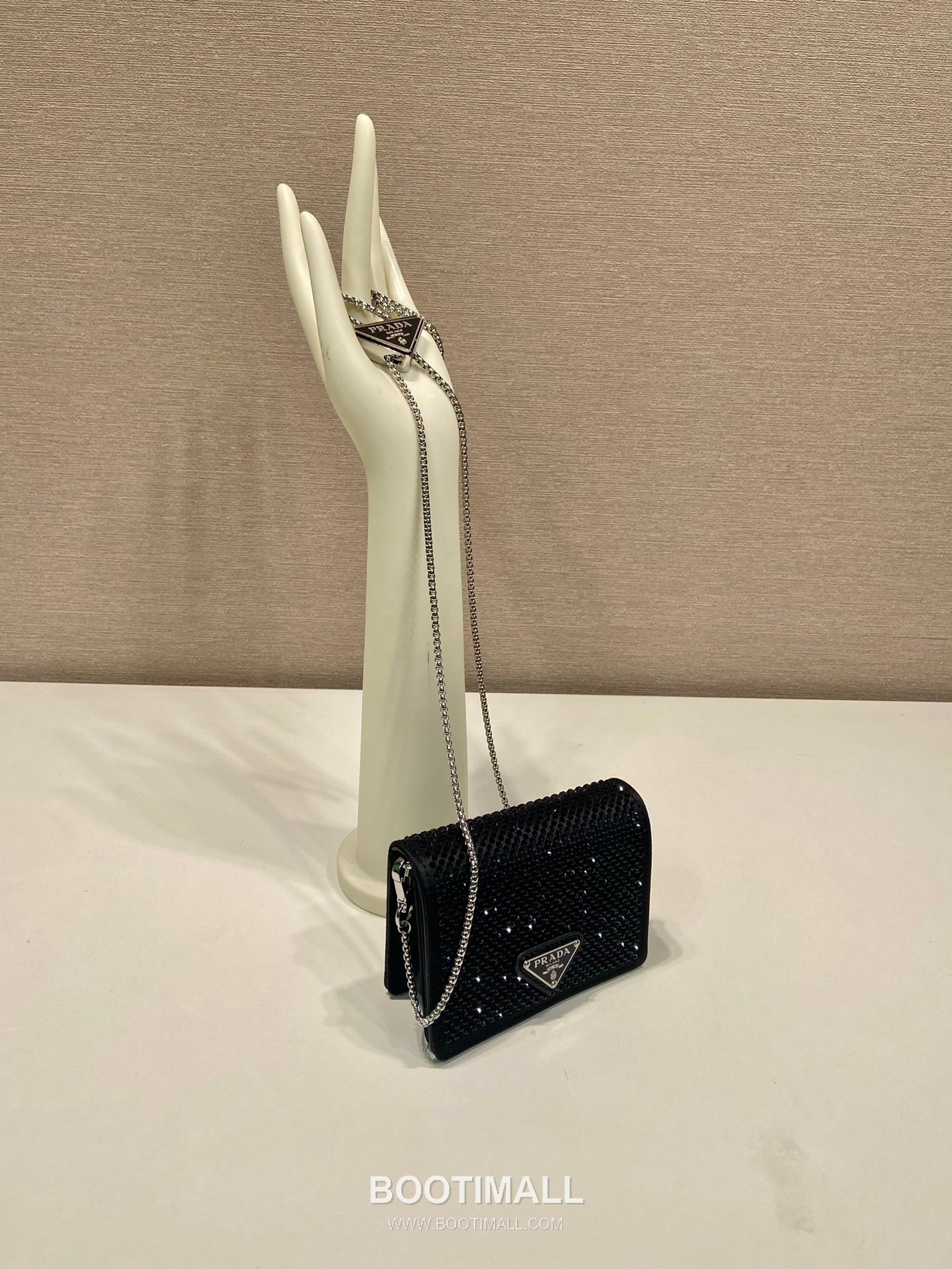 Prada Crystal Duchesse Card Holder Mini Bag with Chain Strap and Logo Detail 프라다 크리스탈 듀체스 체인 스트랩 카드홀더 미니백 1MR024 11.5cm 3