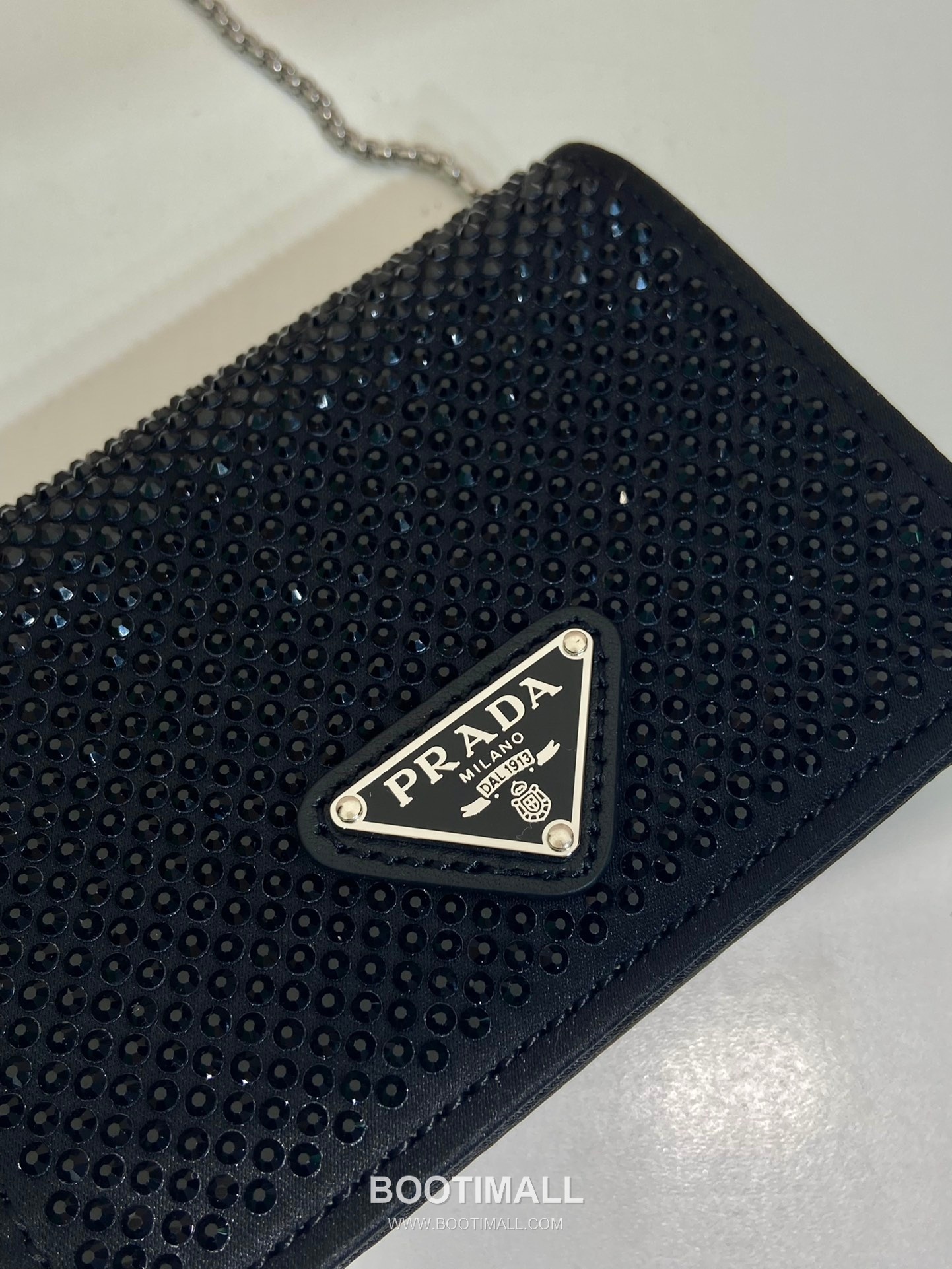 Prada Crystal Duchesse Card Holder Mini Bag with Chain Strap and Logo Detail 프라다 크리스탈 듀체스 체인 스트랩 카드홀더 미니백 1MR024 11.5cm 8