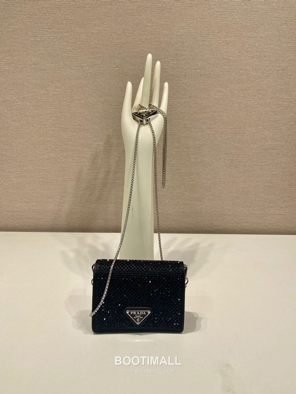 Prada Crystal Duchesse Card Holder Mini Bag with Chain Strap and Logo Detail 프라다 크리스탈 듀체스 체인 스트랩 카드홀더 미니백 1MR024 11.5cm 12