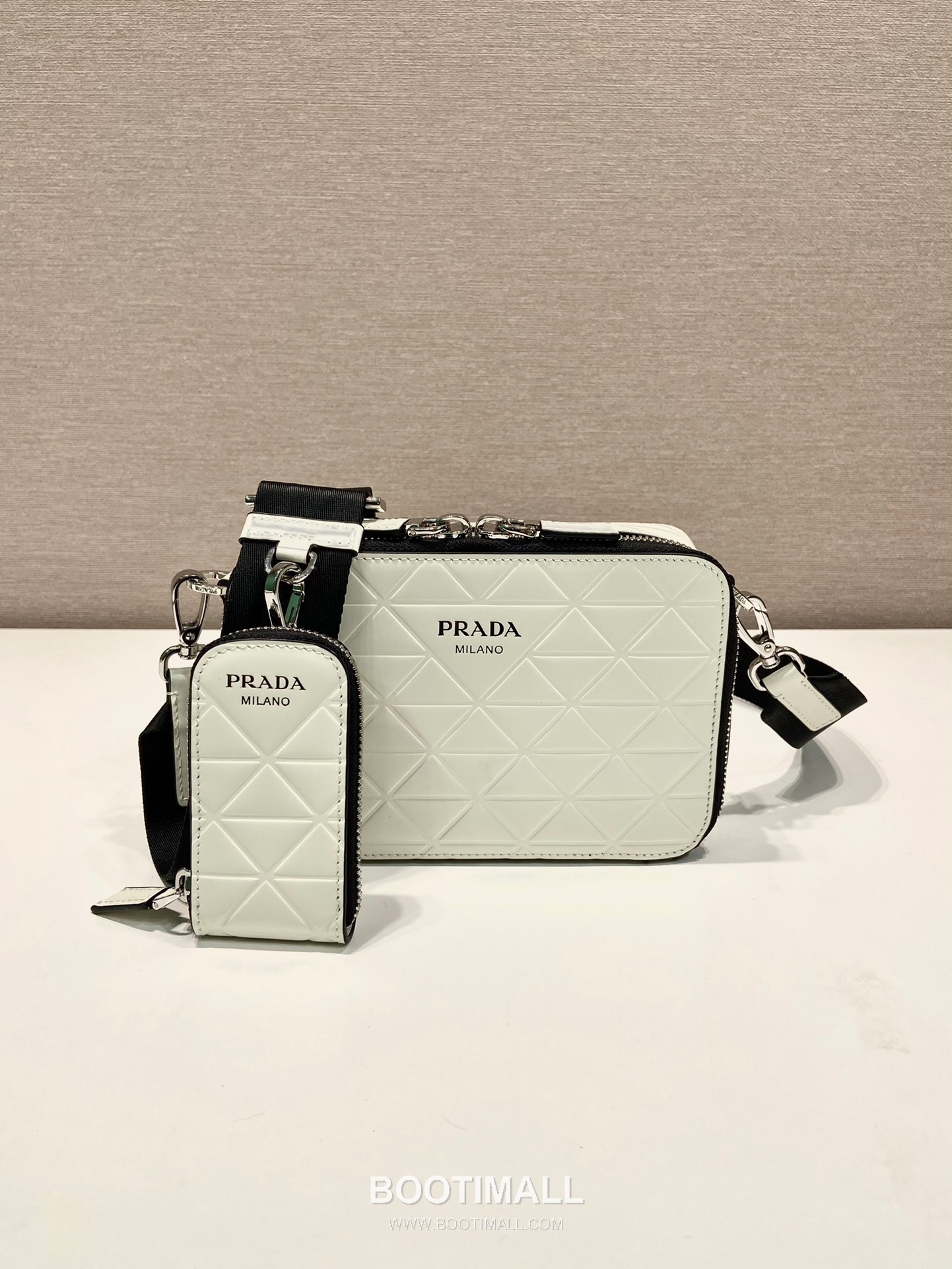 Prada Brique Embossed Leather Camera Bag with Nylon Strap and Mini Pouch 프라다 브리크 엠보스 가죽 나일론 스트랩 카메라백 2VH070 19cm 1