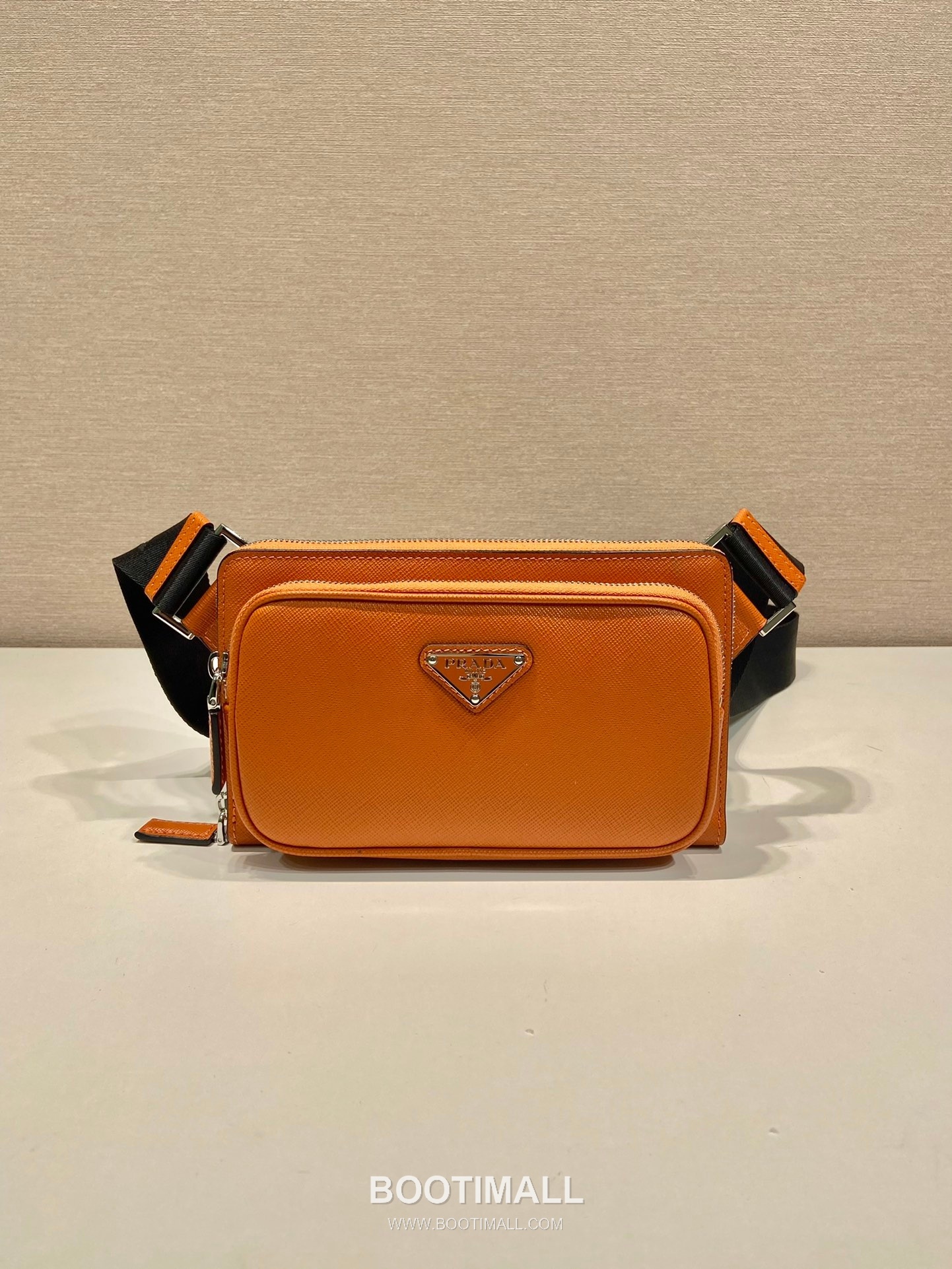 Prada Calfskin Leather Belt Bag with Zip Pocket and Adjustable Strap 프라다 카프스킨 가죽 지퍼 포켓 스트랩 벨트백 2VH156 21cm 2