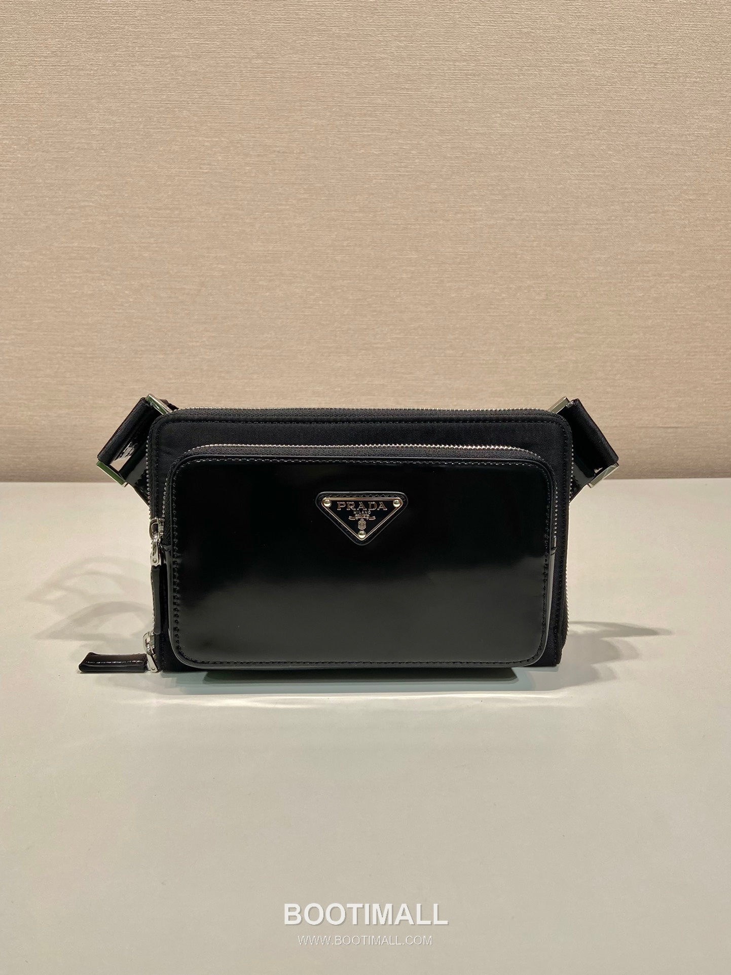 Prada Calfskin Leather Belt Bag with Zip Pocket and Adjustable Strap 프라다 카프스킨 가죽 지퍼 포켓 스트랩 벨트백 2VH156 21cm 2