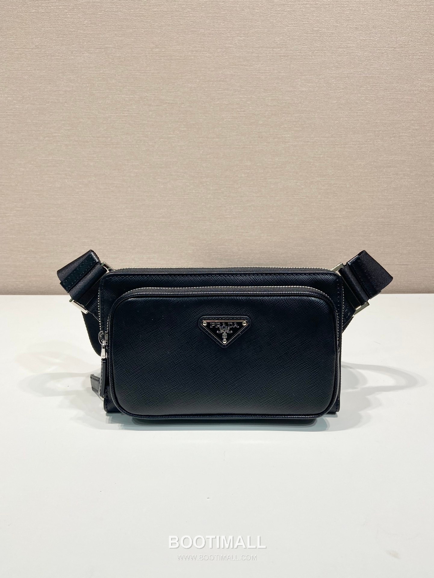Prada Calfskin Leather Belt Bag with Zip Pocket and Adjustable Strap 프라다 카프스킨 가죽 지퍼 포켓 스트랩 벨트백 2VH156 21cm 2