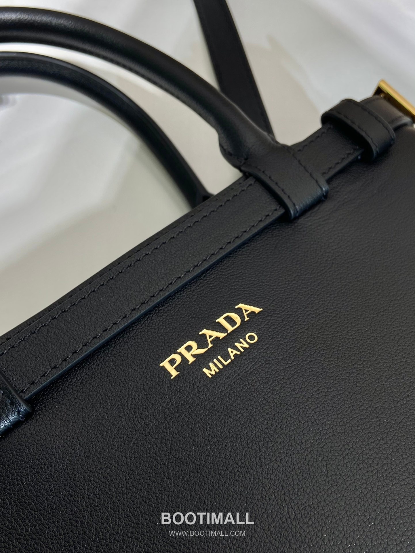 Prada Calfskin Leather Tote Bag with Triple Compartment and Adjustable Strap 프라다 카프스킨 가죽 트리플 컴파트먼트 스트랩 토트백 1BA418 28cm 7