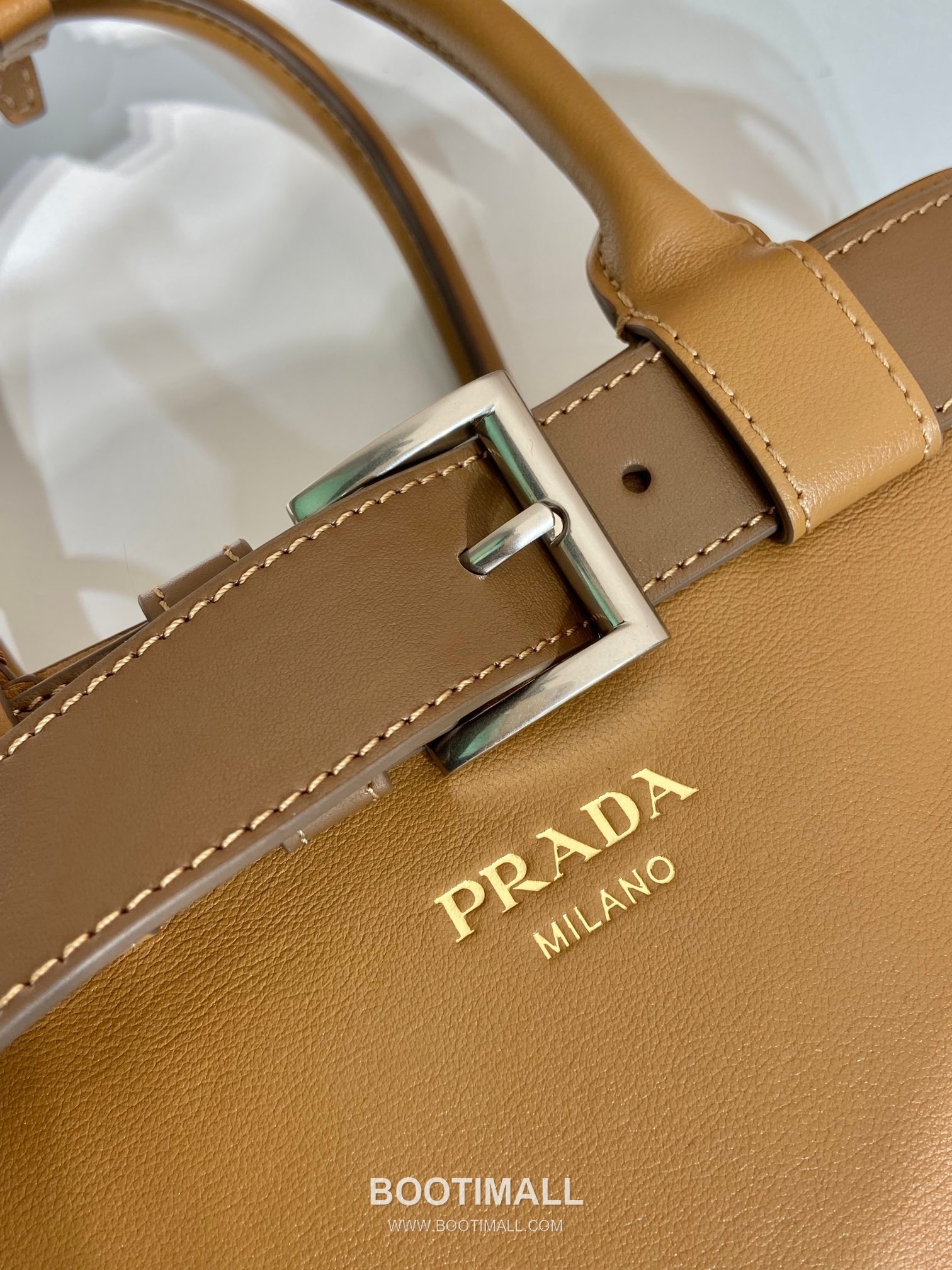 Prada Calfskin Leather Tote Bag with Drawstring Detail and Adjustable Strap 프라다 카프스킨 가죽 드로스트링 스트랩 토트백 1BA434 32cm 7