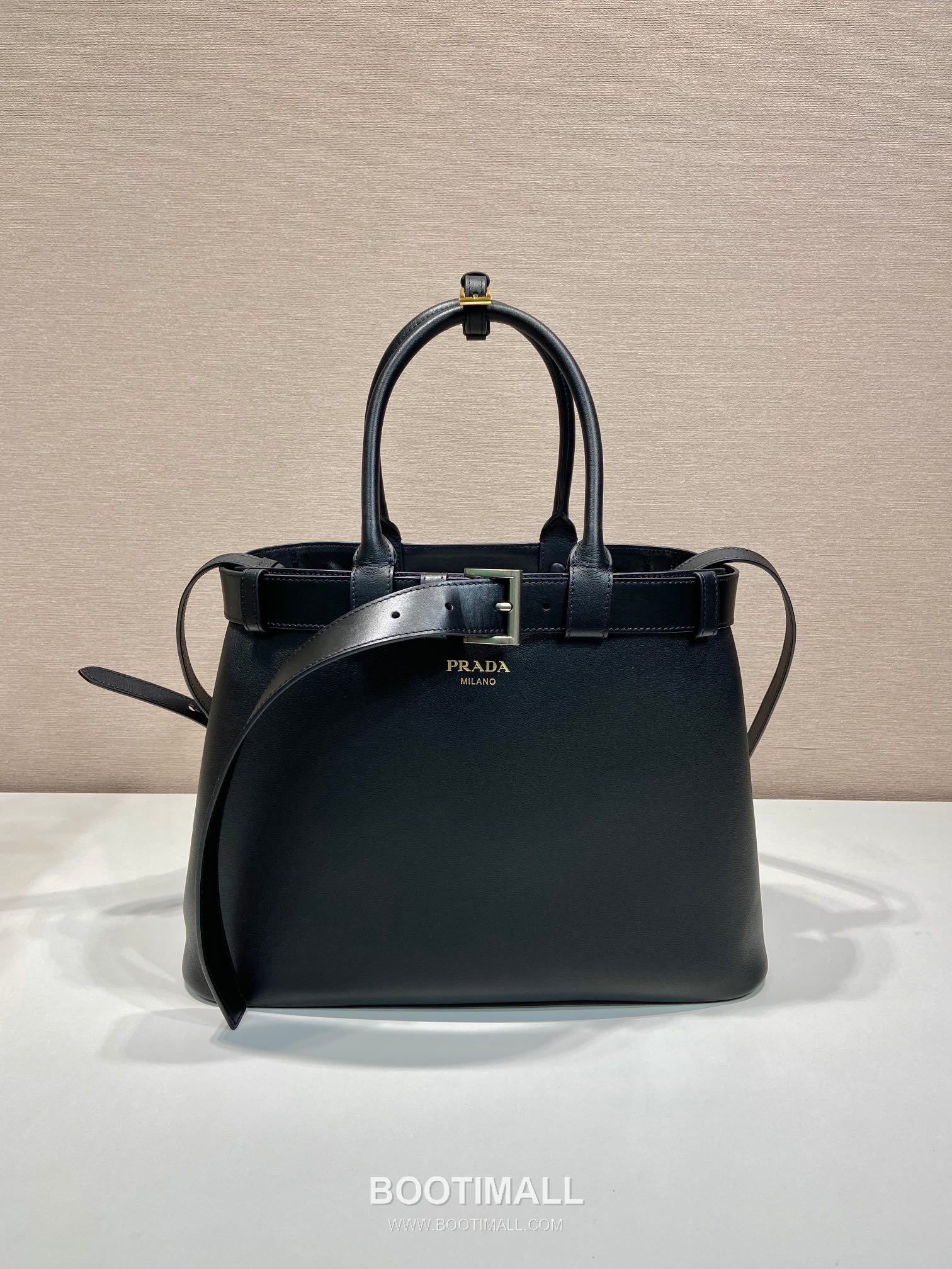 Prada Calfskin Leather Tote Bag with Drawstring Detail and Adjustable Strap 프라다 카프스킨 가죽 드로스트링 스트랩 토트백 1BA416 37.5cm 2