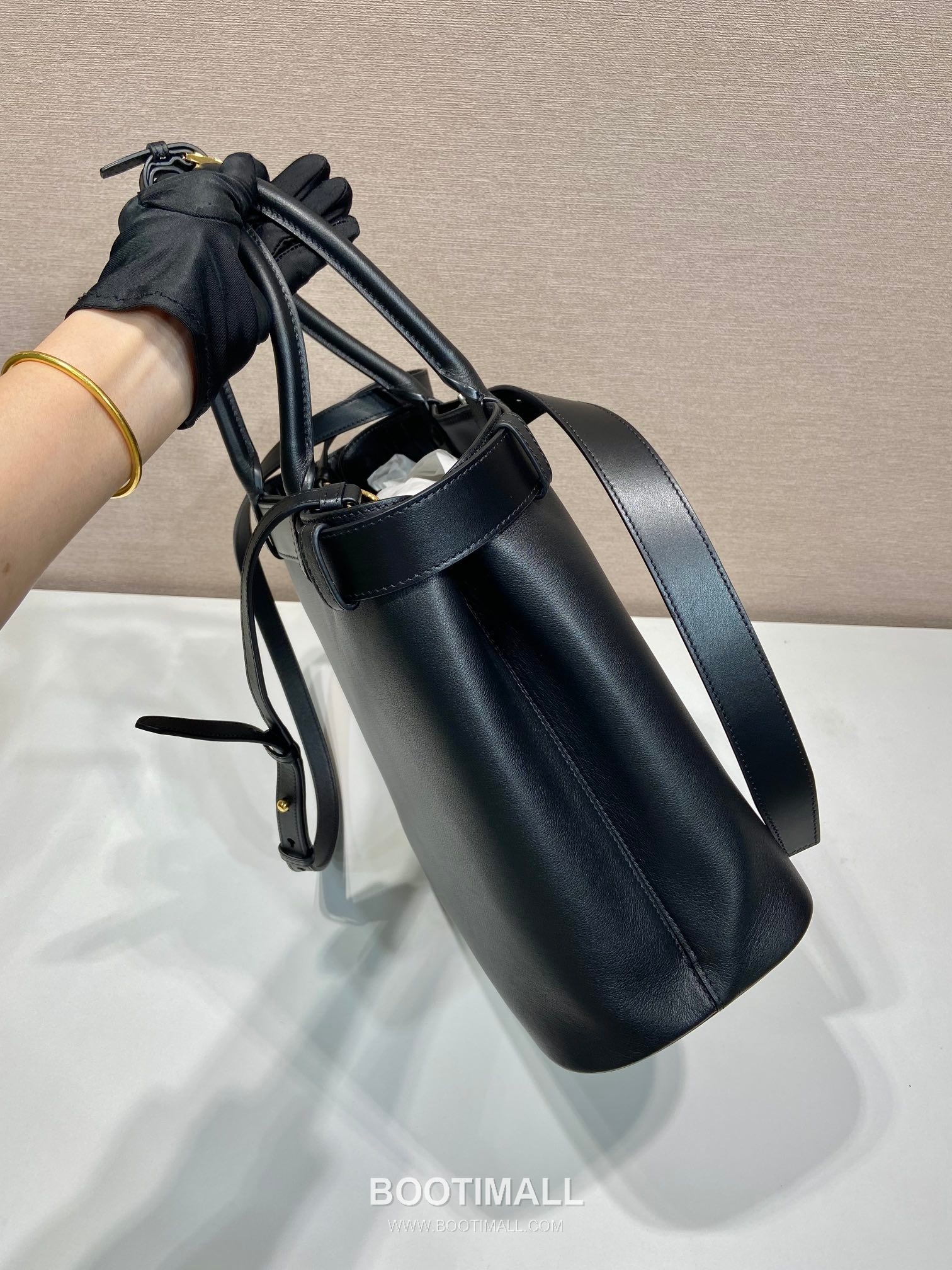 Prada Calfskin Leather Tote Bag with Drawstring Detail and Adjustable Strap 프라다 카프스킨 가죽 드로스트링 스트랩 토트백 1BA416 37.5cm 6