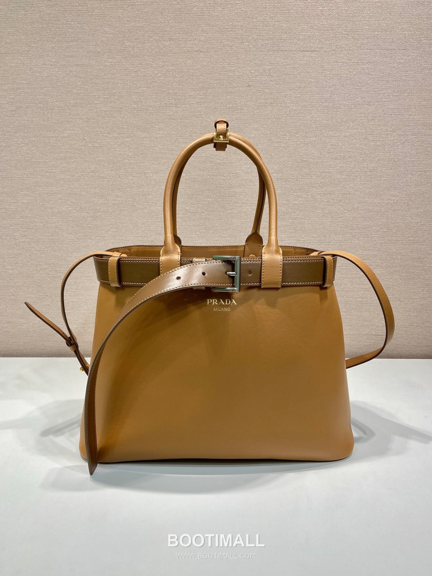 Prada Calfskin Leather Tote Bag with Drawstring Detail and Adjustable Strap 프라다 카프스킨 가죽 드로스트링 스트랩 토트백 1BA416 37.5cm 2