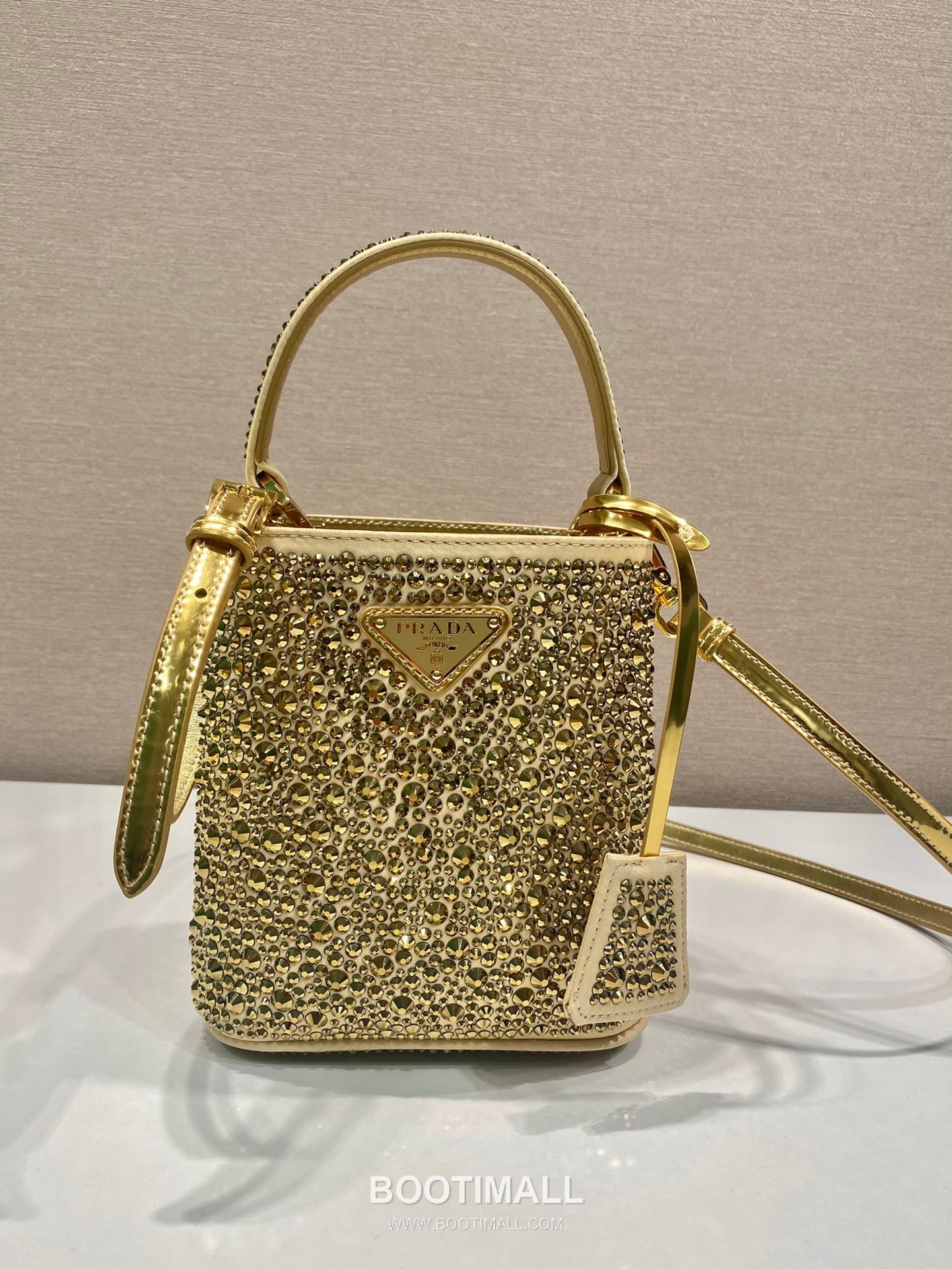 Prada Crystal Panier Bucket Bag with Adjustable Strap and Top Handle 프라다 크리스탈 파니에 스트랩 버킷백 1BA373 15cm 2