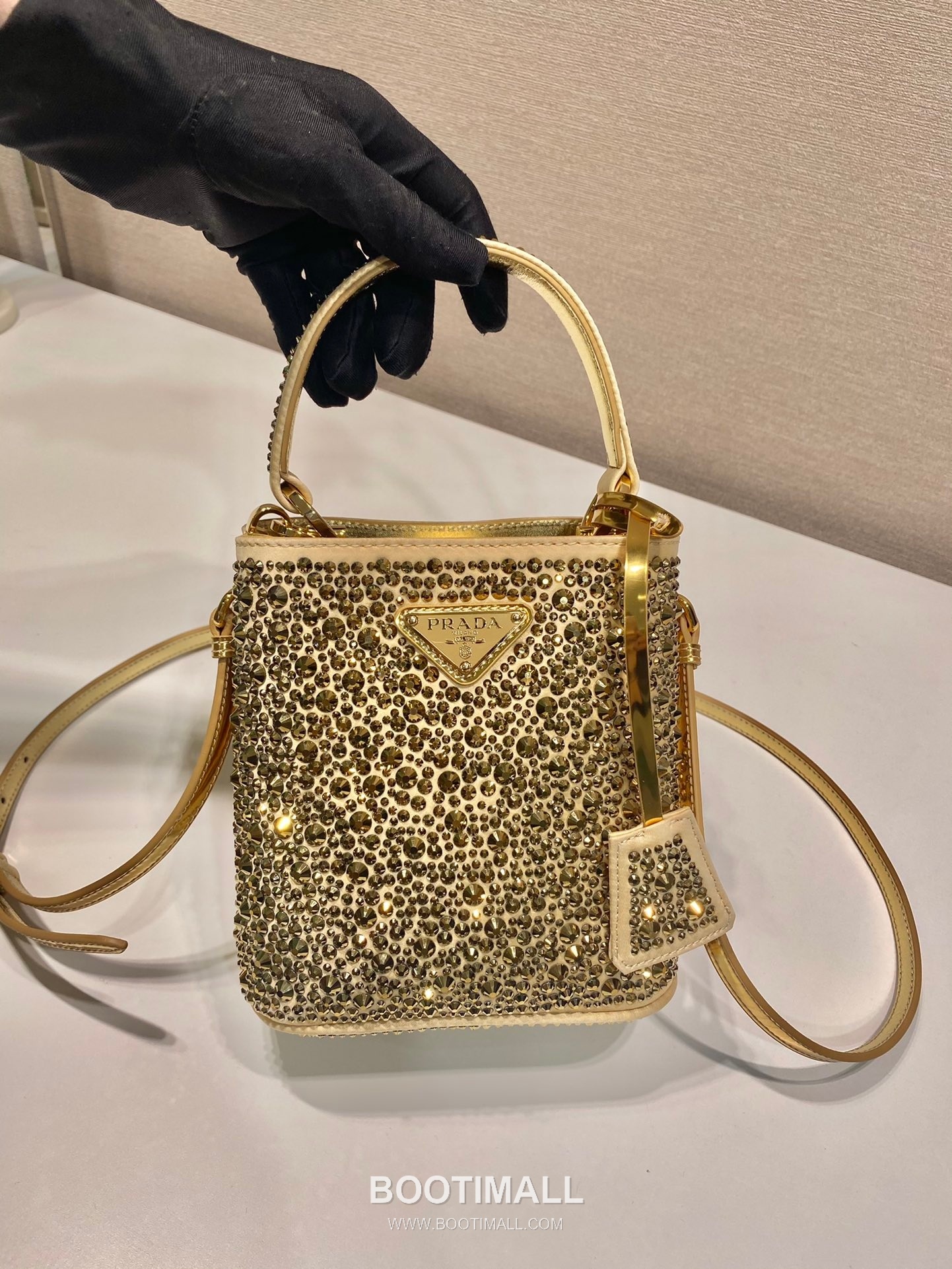 Prada Crystal Panier Bucket Bag with Adjustable Strap and Top Handle 프라다 크리스탈 파니에 스트랩 버킷백 1BA373 15cm 3