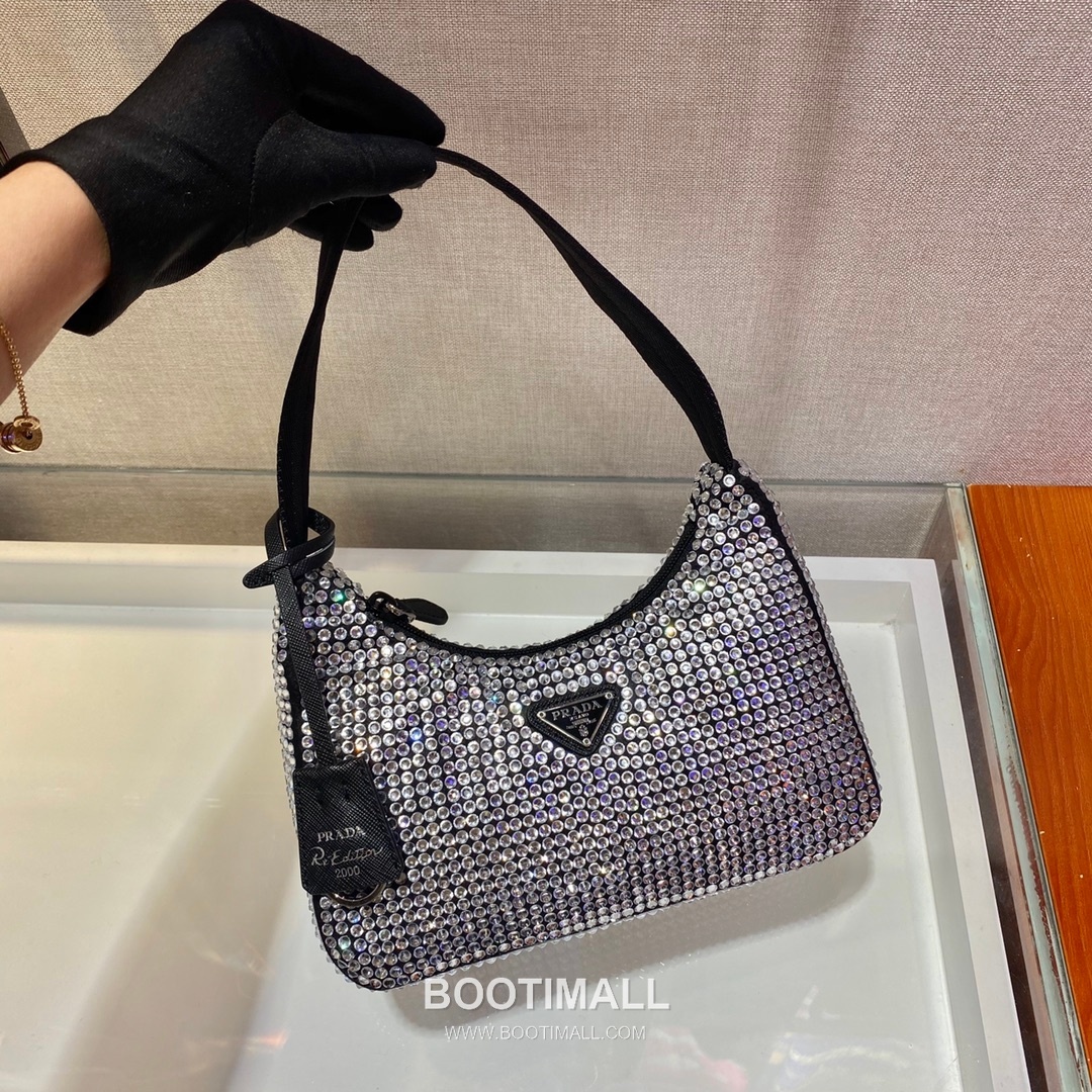 Prada Crystal Mesh Hobo Bag with Zip Closure and Strap Detail 프라다 크리스탈 메쉬 지퍼 스트랩 호보백 1NE515 23cm 3