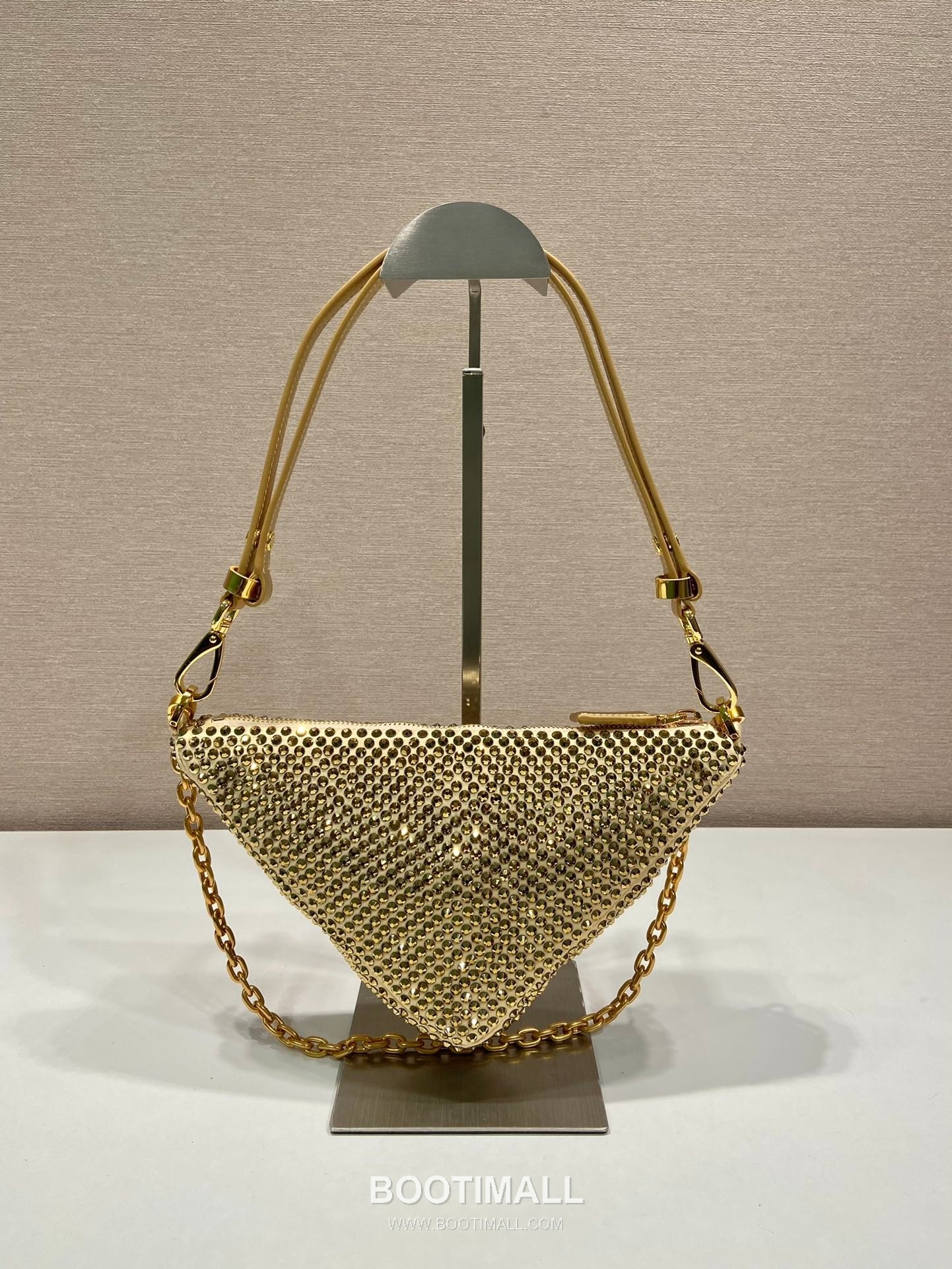 Prada Crystal Triangle Shoulder Bag with Leather Handle and Chain Strap 프라다 크리스탈 트라이앵글 레더 핸들 체인 스트랩 숄더백 1BC190 26cm 5