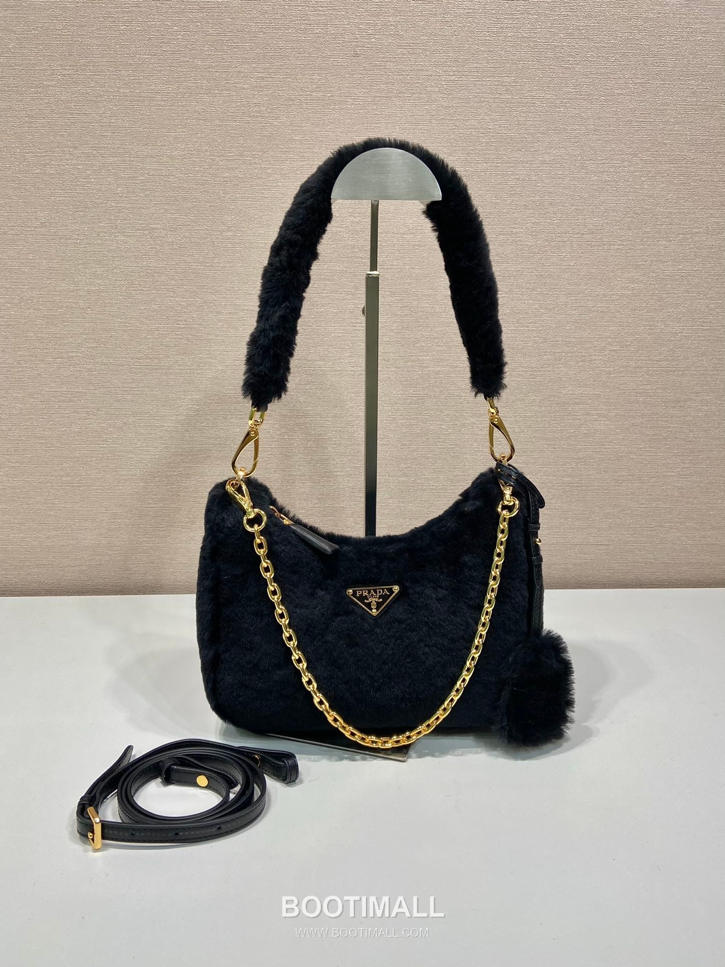 Prada Goat Fur Hobo Bag with Chain Strap and Fur Handle 프라다 고트 퍼 체인 스트랩 퍼 호보백 1BC204 23cm 1