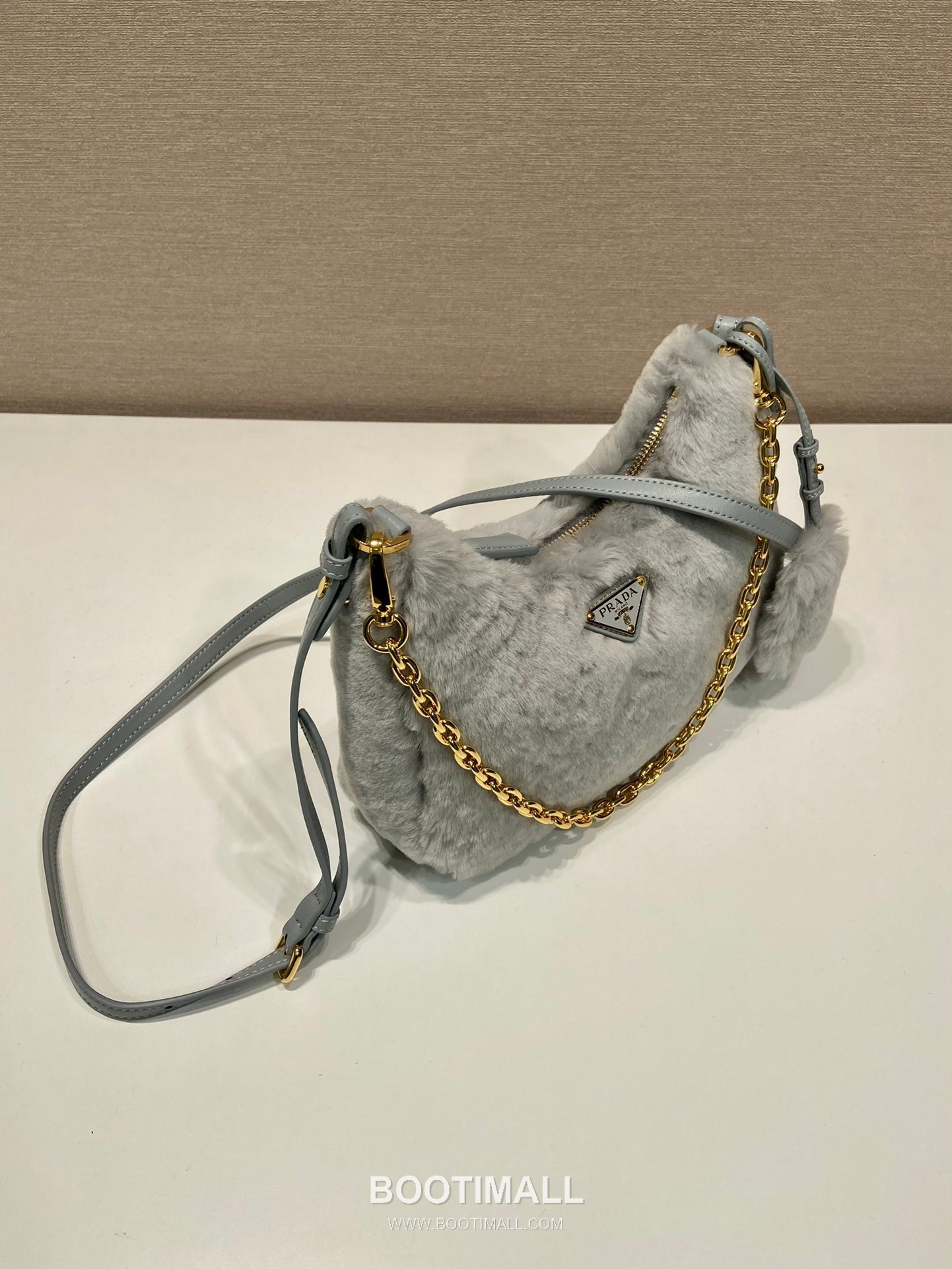Prada Goat Fur Hobo Bag with Chain Strap and Fur Handle 프라다 고트 퍼 체인 스트랩 퍼 호보백 1BC204 23cm 2