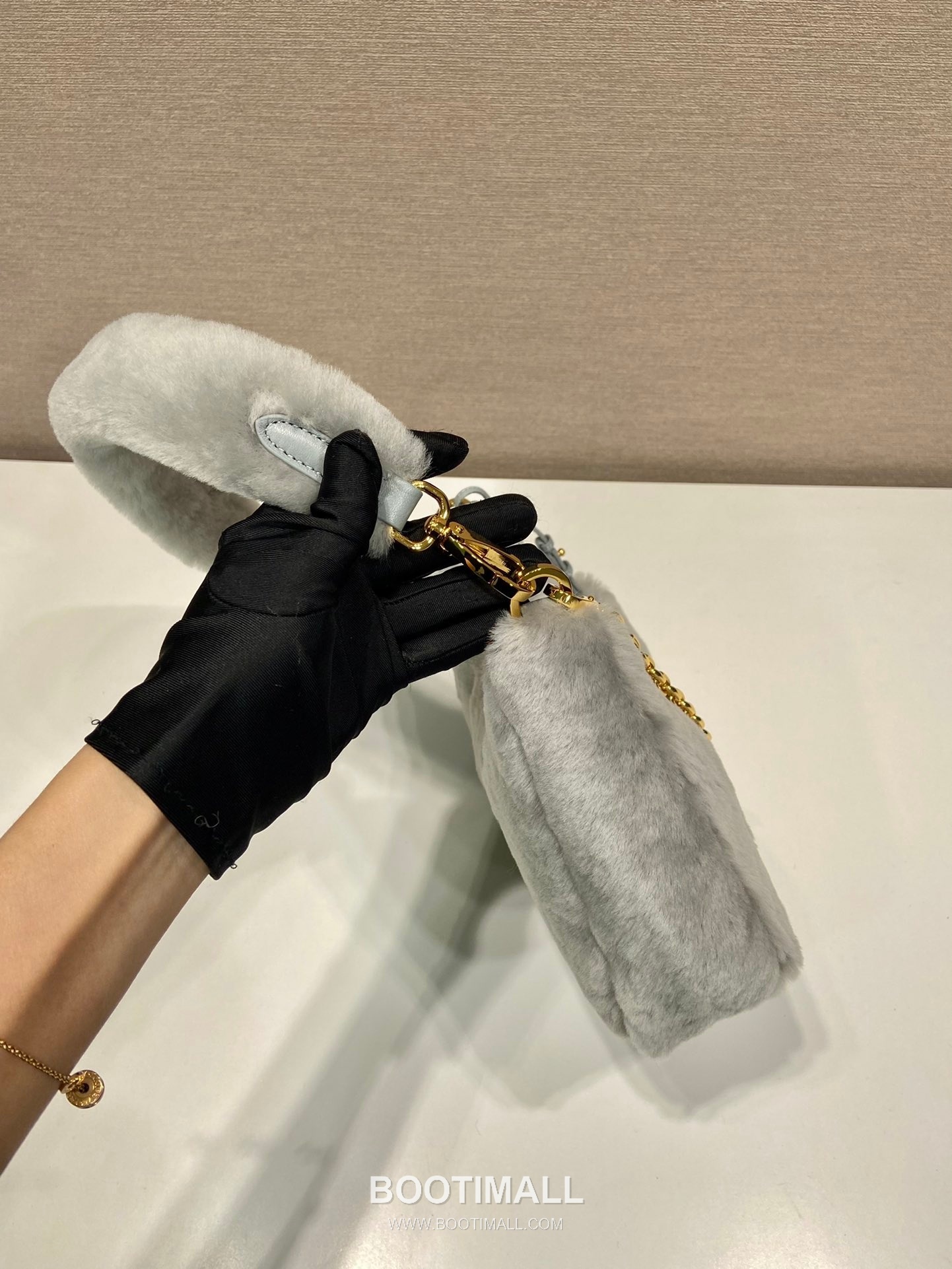 Prada Goat Fur Hobo Bag with Chain Strap and Fur Handle 프라다 고트 퍼 체인 스트랩 퍼 호보백 1BC204 23cm 5