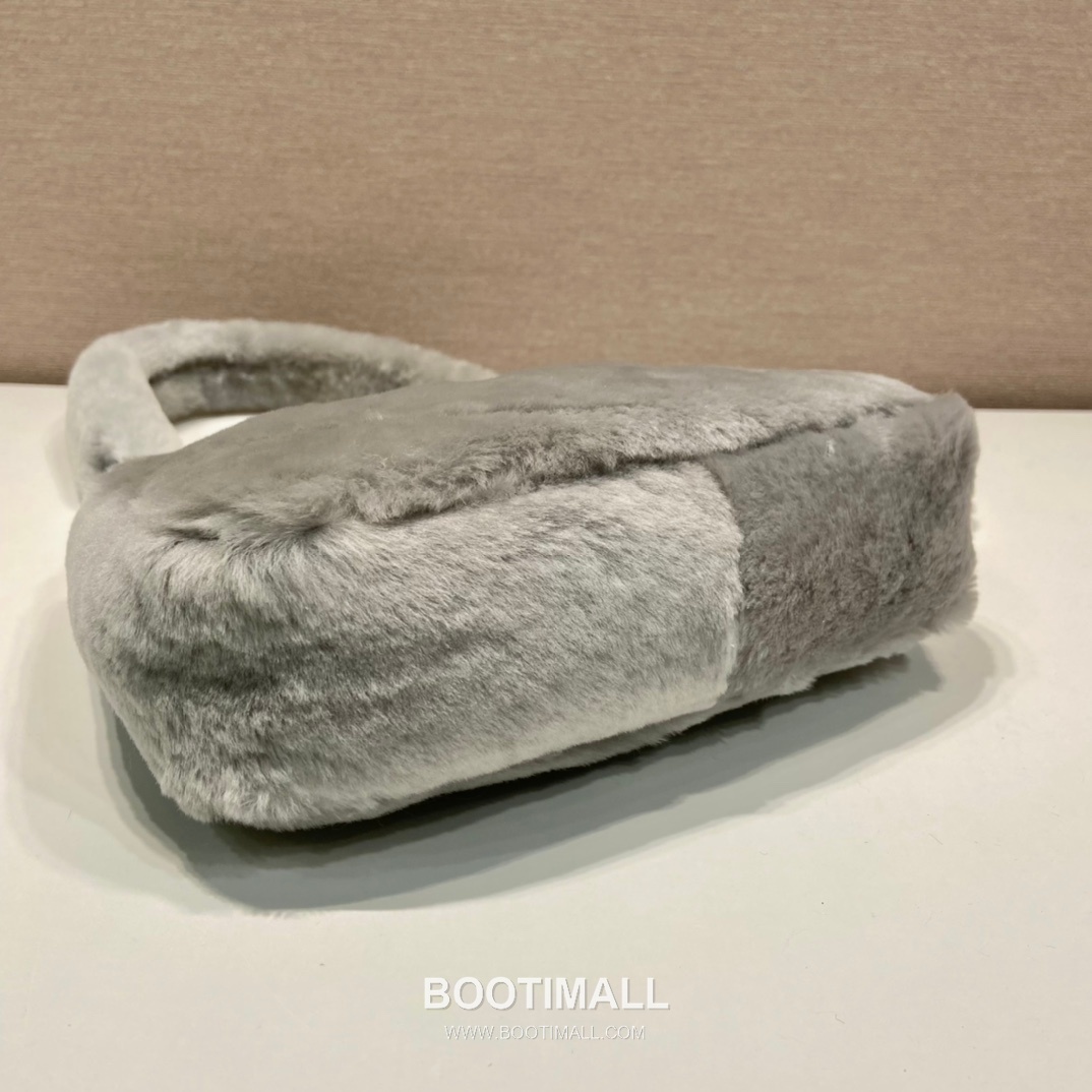 Prada Goat Fur Hobo Bag with Chain Strap and Fur Handle 프라다 고트 퍼 체인 스트랩 퍼 호보백 1BC204 23cm 6