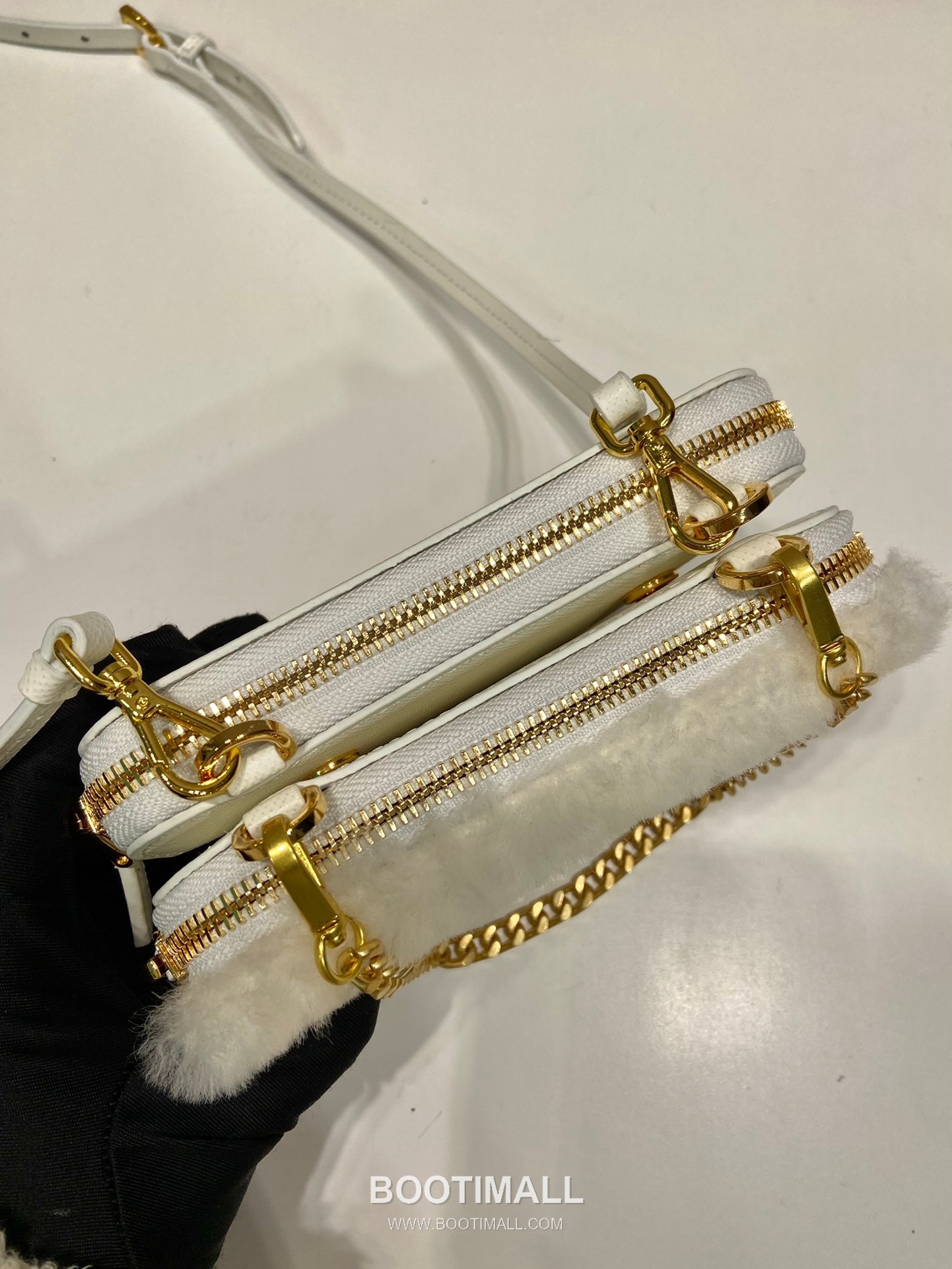 Prada Goat Fur Twin Triangle Bag with Detachable Dual Design and Strap 프라다 고트 퍼 트윈 트라이앵글 분리형 스트랩 미니백 1NR015 15cm 7