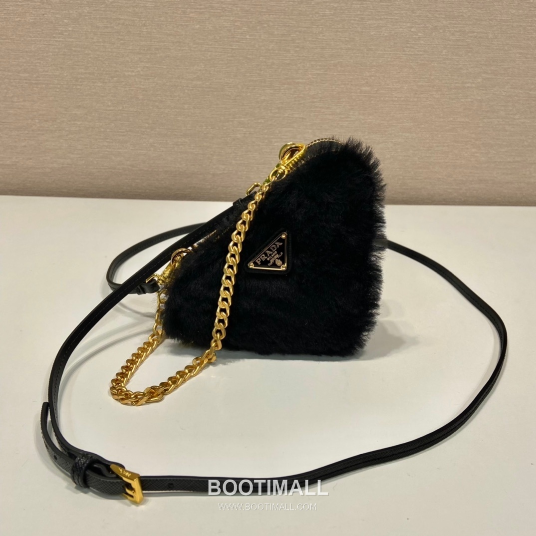 Prada Goat Fur Twin Triangle Bag with Detachable Dual Design and Strap 프라다 고트 퍼 트윈 트라이앵글 분리형 스트랩 미니백 1NR015 15cm 2