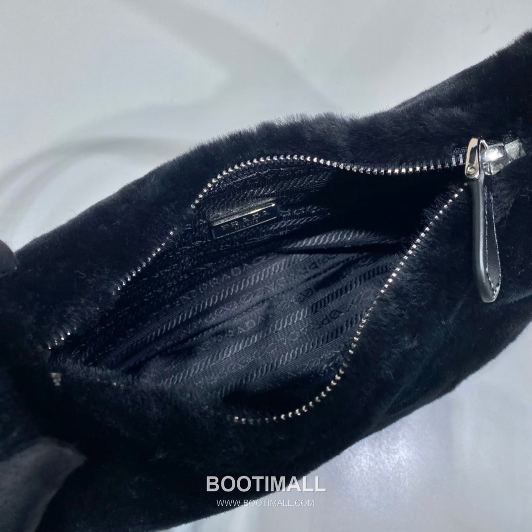Prada Goat Fur Hobo Bag with Soft Texture and Zip Detail 프라다 고트 퍼 소프트 텍스처 지퍼 호보백 NE515 23cm 8