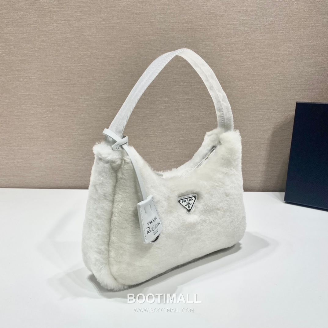 Prada Goat Fur Hobo Bag with Soft Texture and Zip Detail 프라다 고트 퍼 소프트 텍스처 지퍼 호보백 NE515 23cm 3