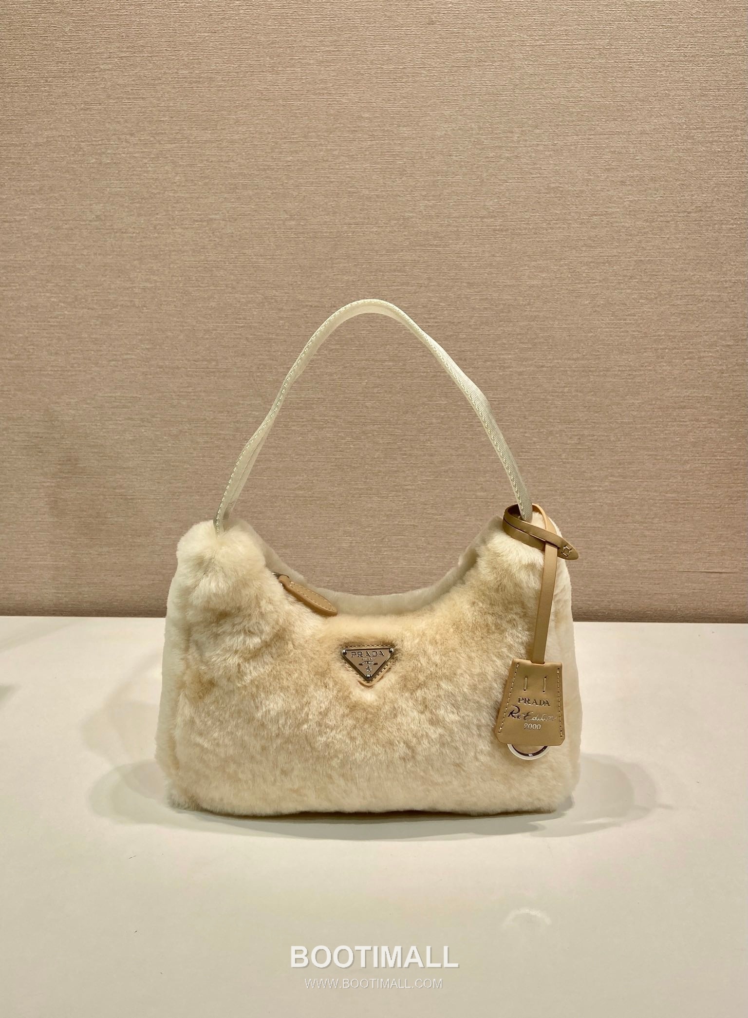 Prada Goat Fur Hobo Bag with Soft Texture and Zip Detail 프라다 고트 퍼 소프트 텍스처 지퍼 호보백 NE515 23cm 1