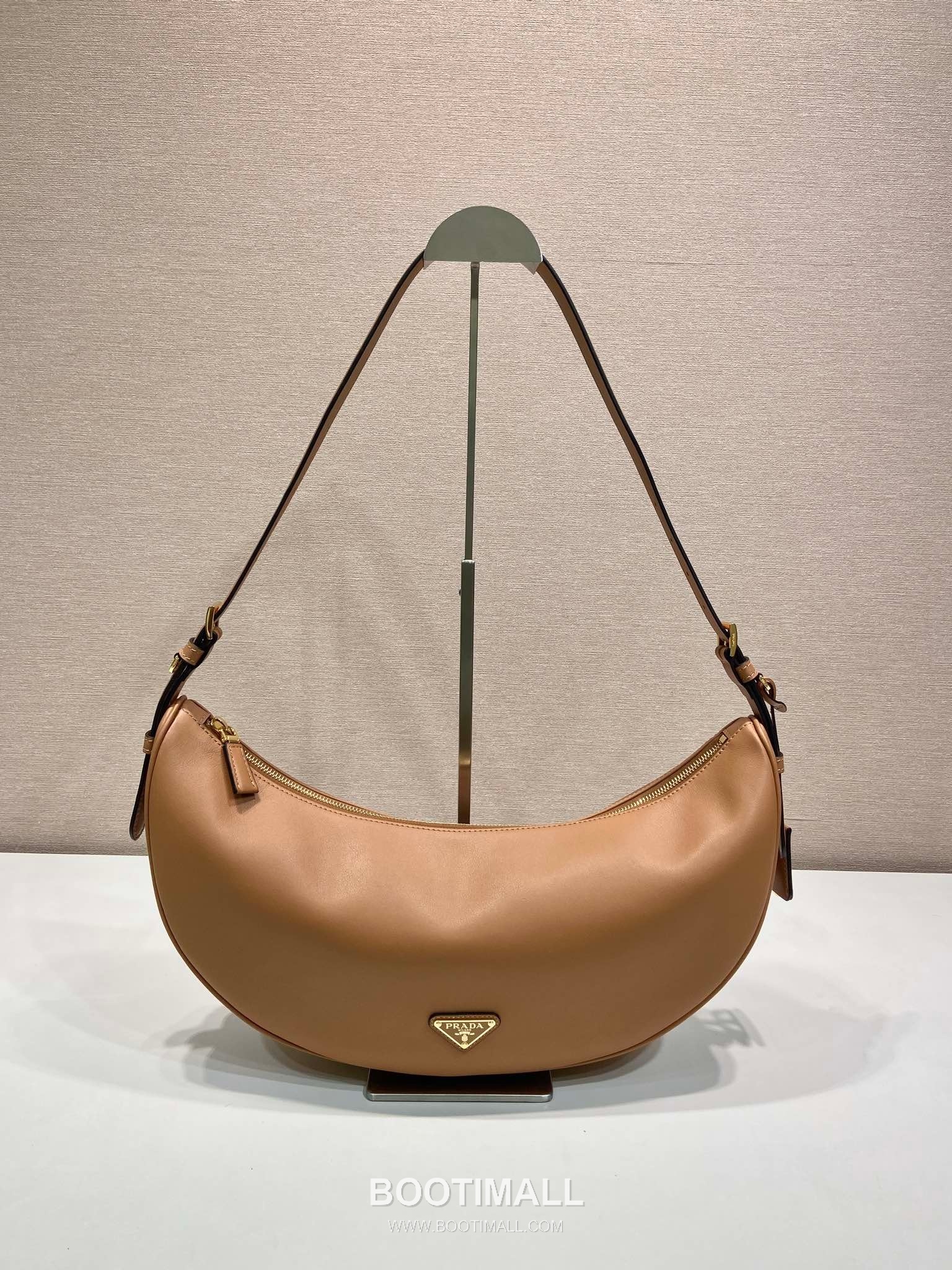 Prada Calfskin Leather Crescent Hobo Bag with Adjustable Strap and Curved Design 프라다 카프스킨 가죽 크레센트 스트랩 호보백 1BC255 42cm 1