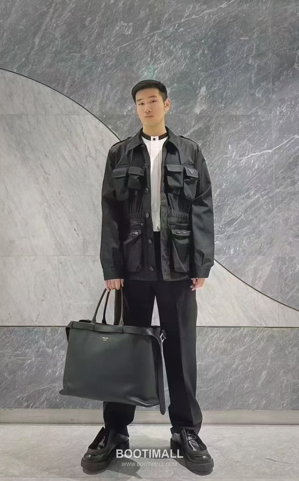 Prada Calfskin Leather Extra Large Tote Bag with Triple Compartment and Adjustable Strap 프라다 카프스킨 가죽 트리플 컴파트먼트 스트랩 토트백 1BG126 48cm 1