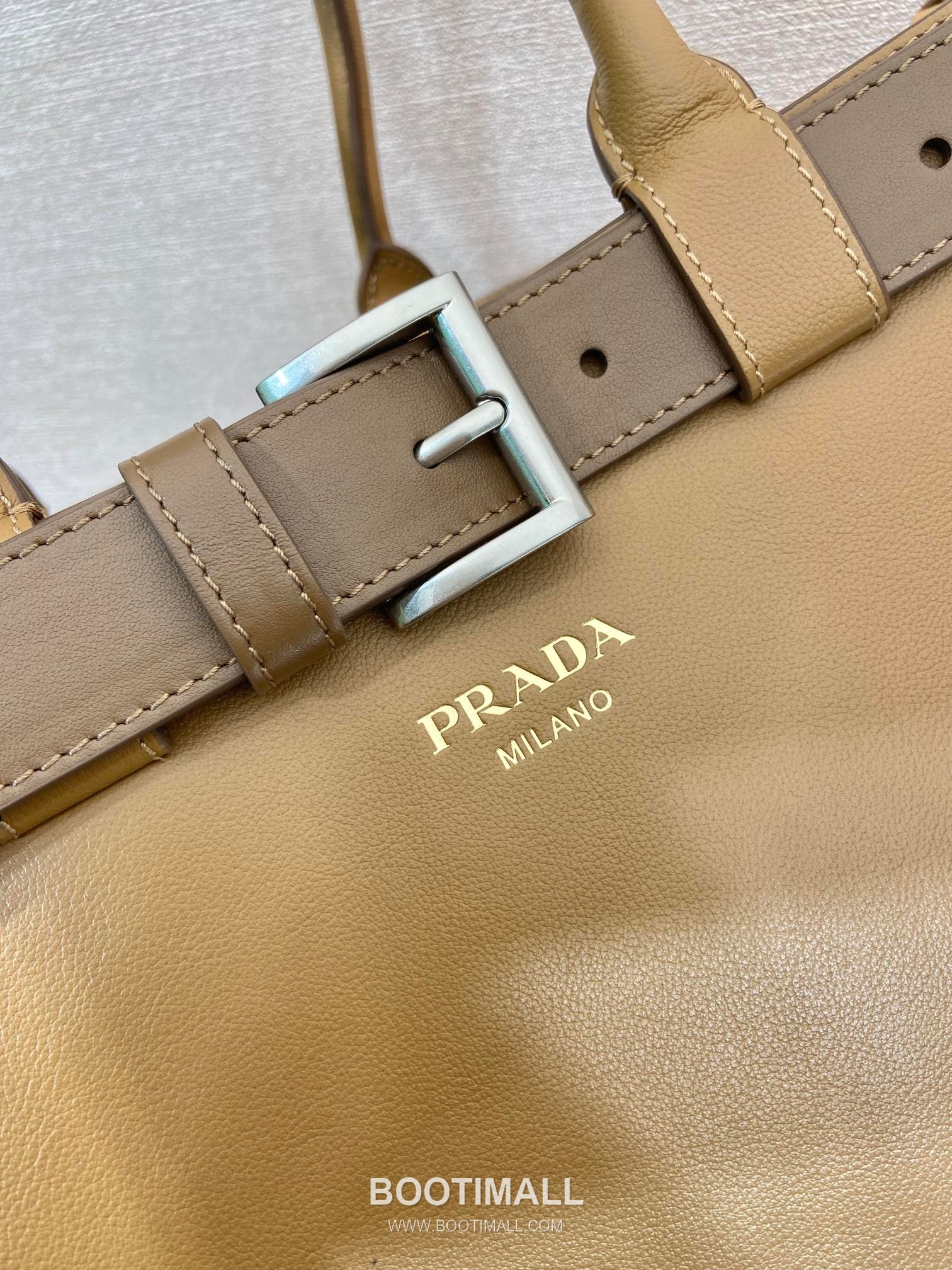 Prada Calfskin Leather Extra Large Tote Bag with Triple Compartment and Adjustable Strap 프라다 카프스킨 가죽 트리플 컴파트먼트 스트랩 토트백 1BG126 48cm 8