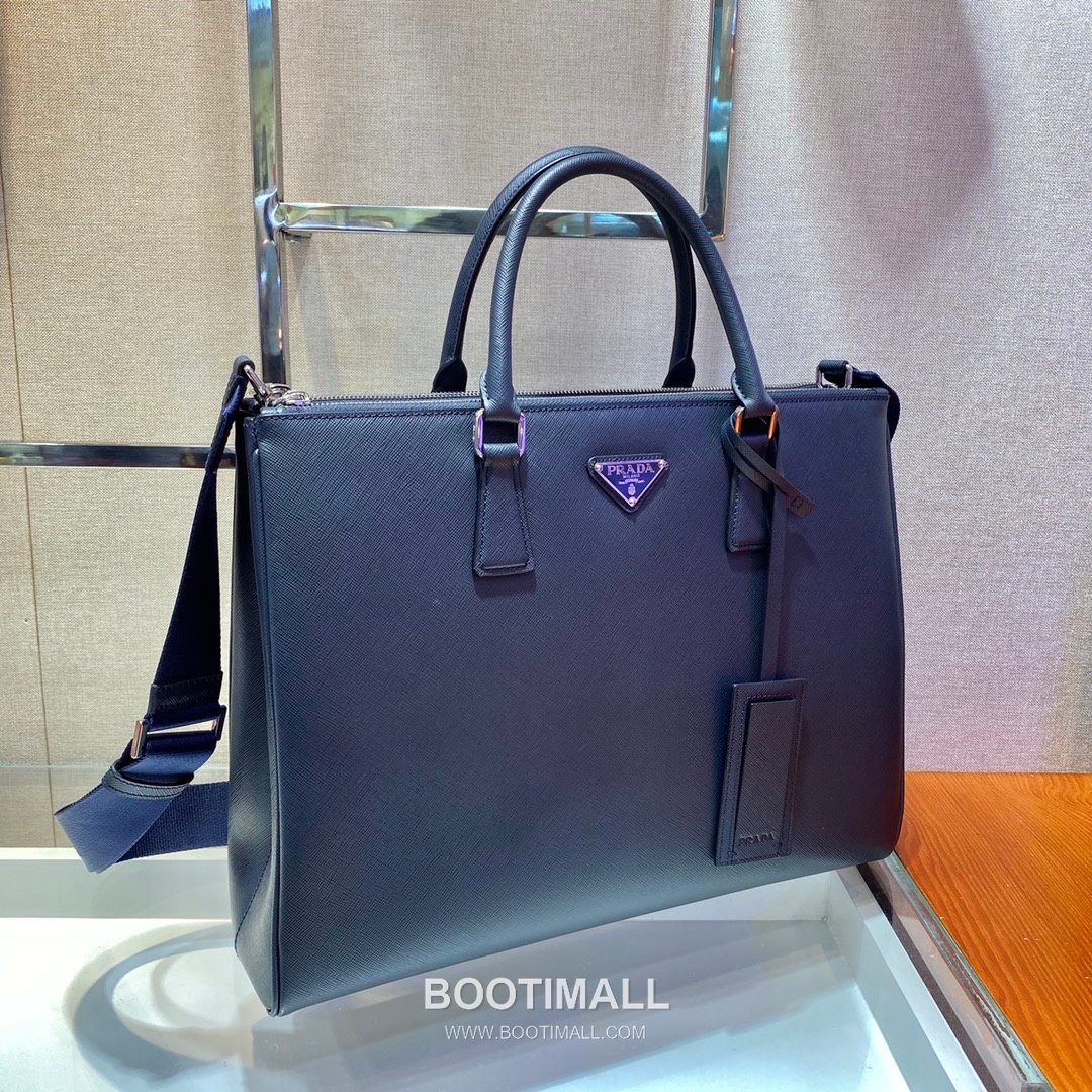 Prada Calfskin Leather Tote Bag with Zip Compartments and Nylon Strap 프라다 카프스킨 가죽 지퍼 컴파트먼트 나일론 스트랩 토트백 2VG061 39cm 3