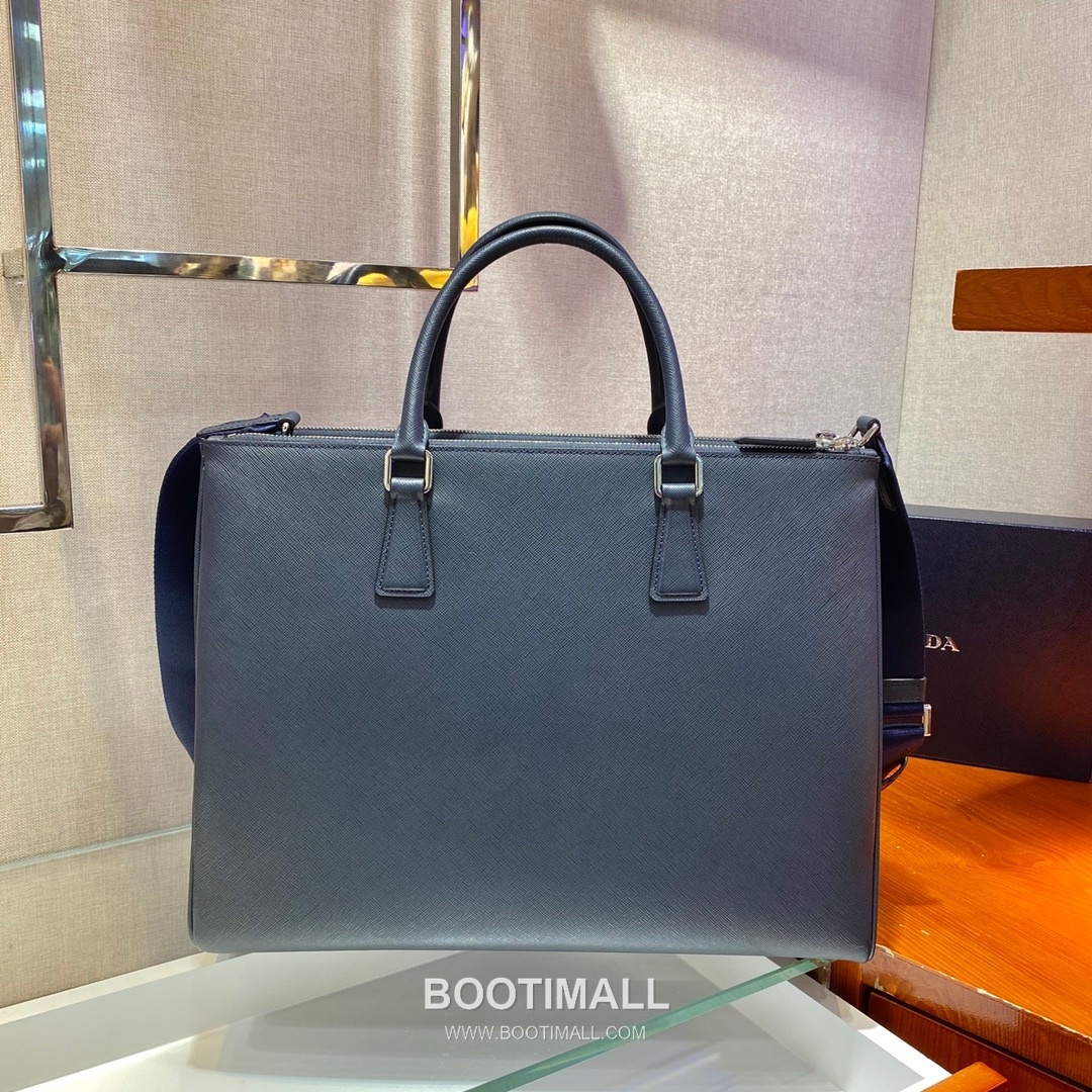 Prada Calfskin Leather Tote Bag with Zip Compartments and Nylon Strap 프라다 카프스킨 가죽 지퍼 컴파트먼트 나일론 스트랩 토트백 2VG061 39cm 4