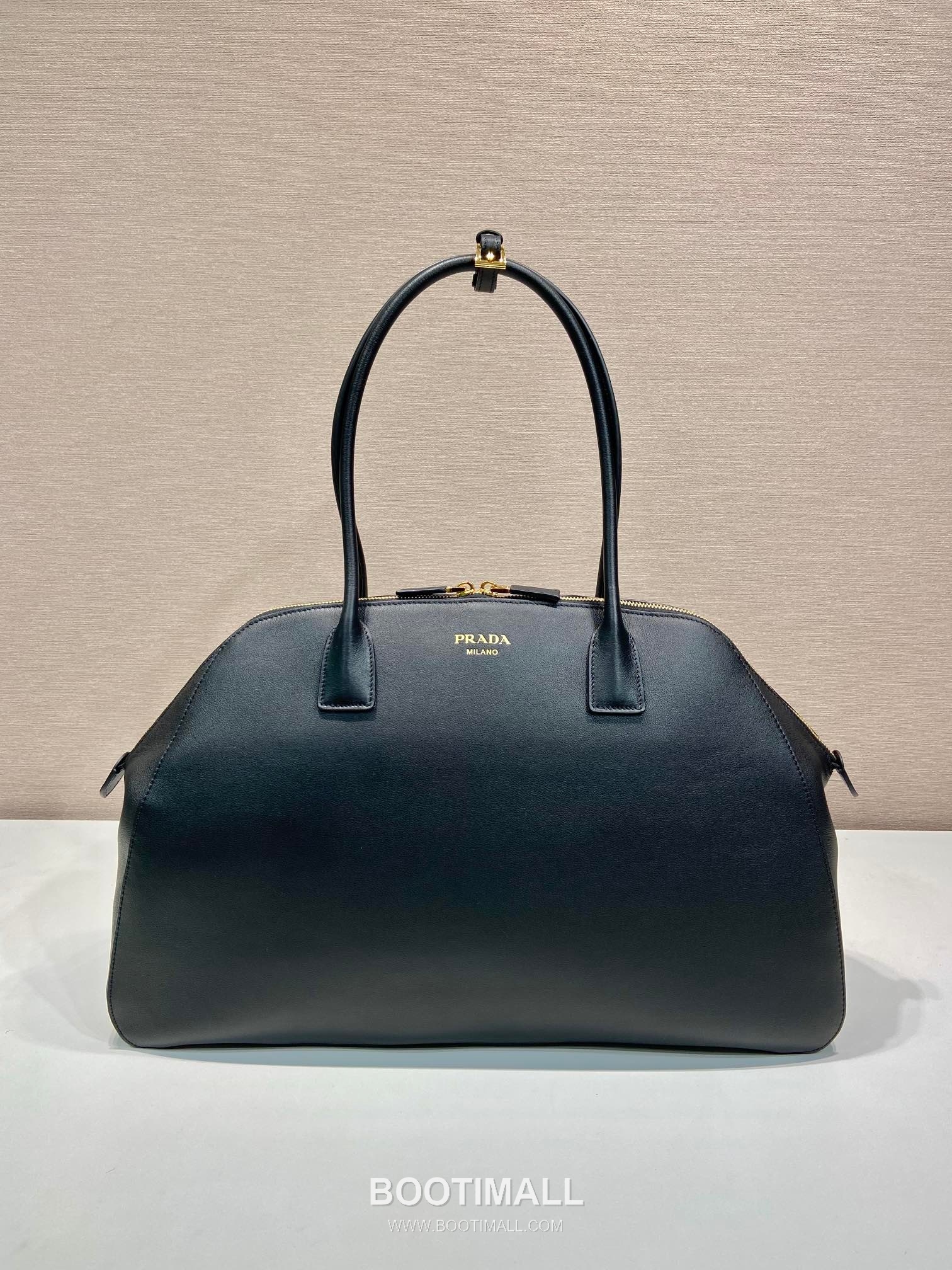 Prada Calfskin Leather Shoulder Tote Bag with Triple Inner Pocket and Metal Logo 프라다 카프스킨 가죽 트리플 포켓 메탈 로고 숄더 토트백 1BG506 48cm 1