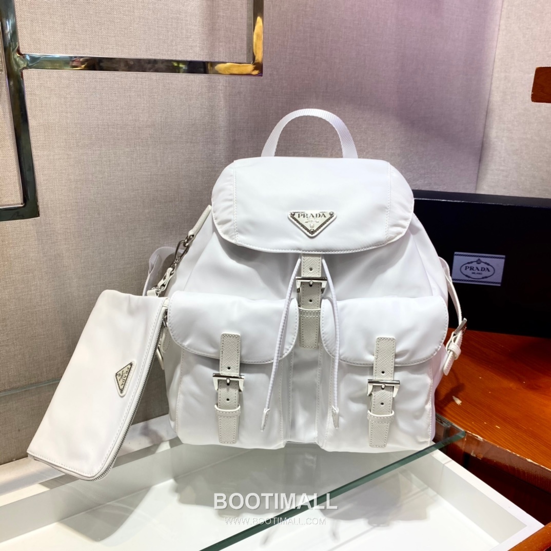 Prada Nylon Backpack with Saffiano Leather Trim and Detachable Pouch 프라다 나일론 사피아노 트림 탈부착 파우치 백팩 1BZ811 30cm 1