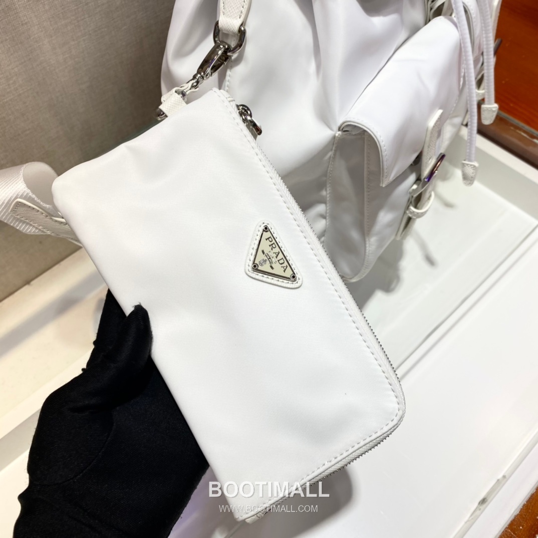 Prada Nylon Backpack with Saffiano Leather Trim and Detachable Pouch 프라다 나일론 사피아노 트림 탈부착 파우치 백팩 1BZ811 30cm 7