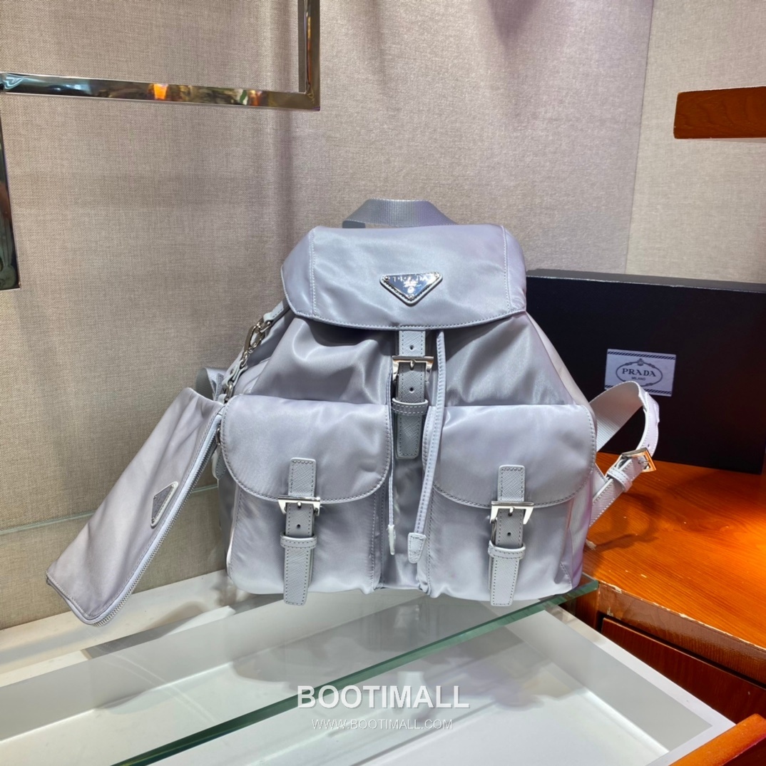 Prada Nylon Backpack with Saffiano Leather Trim and Detachable Pouch 프라다 나일론 사피아노 트림 탈부착 파우치 백팩 1BZ811 30cm 1