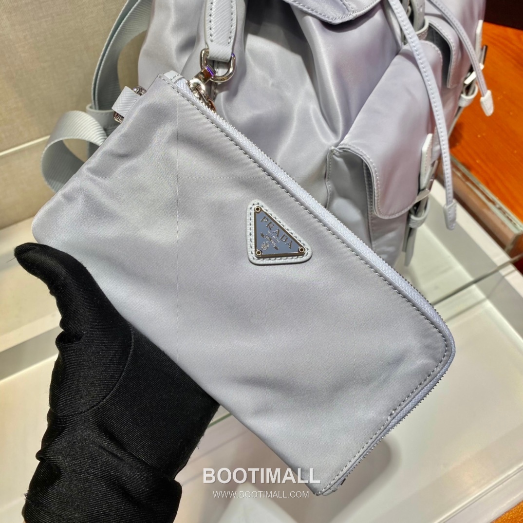 Prada Nylon Backpack with Saffiano Leather Trim and Detachable Pouch 프라다 나일론 사피아노 트림 탈부착 파우치 백팩 1BZ811 30cm 5