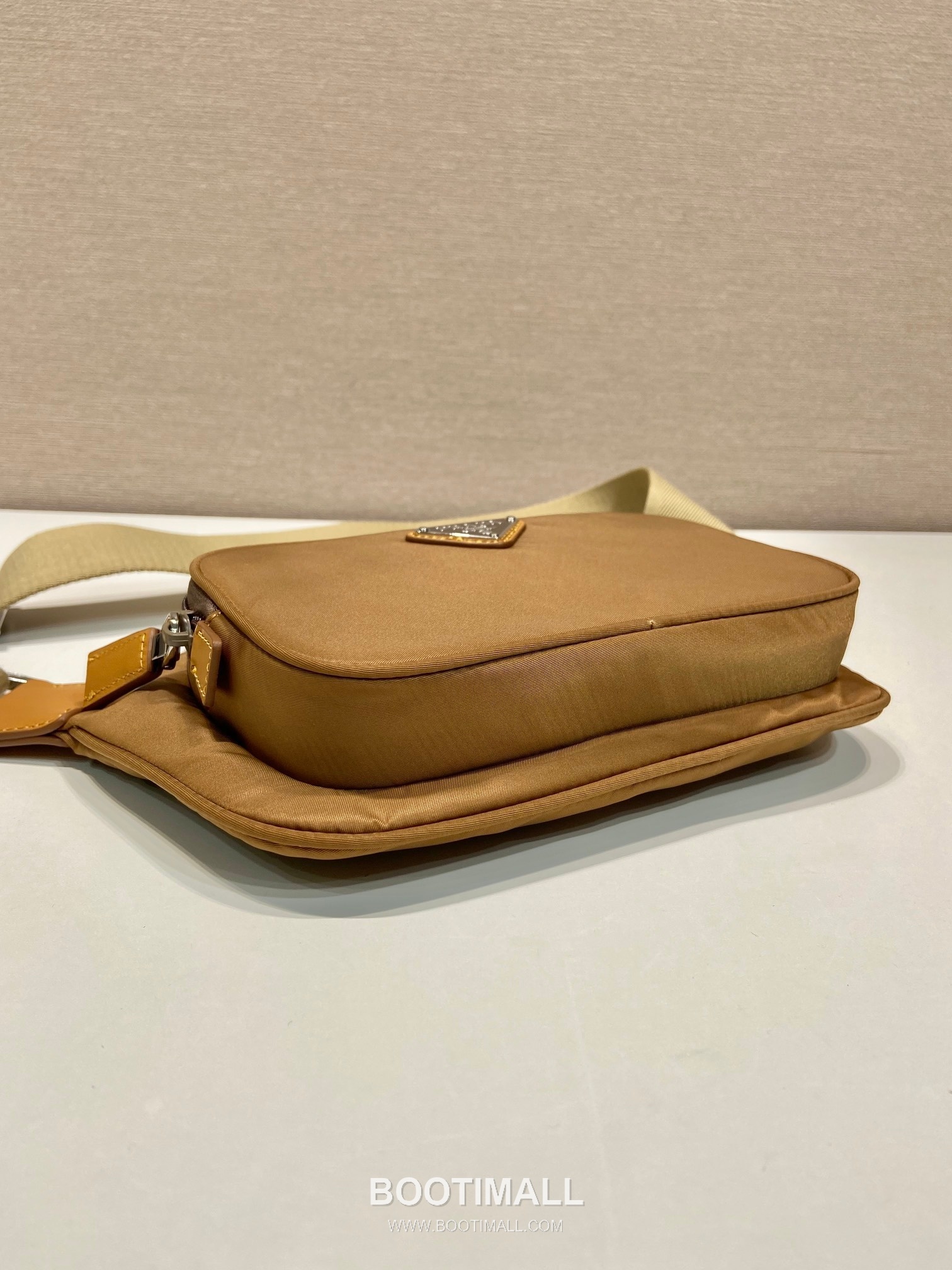 Prada Nylon Belt Bag with Adjustable Strap and Compact Design 프라다 나일론 조절 스트랩 컴팩트 벨트백 2VH128 19cm 6