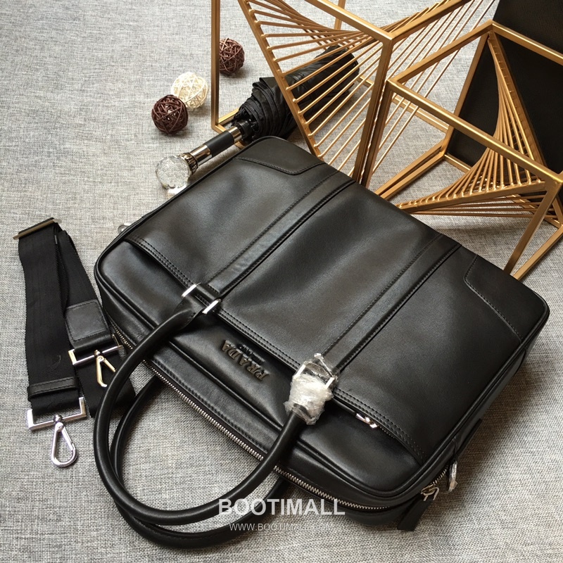 Prada Calfskin Leather Tote Bag with Front Pocket and Multi Compartment 프라다 카프스킨 가죽 프론트 포켓 멀티 컴파트먼트 토트백 0912 38cm 5