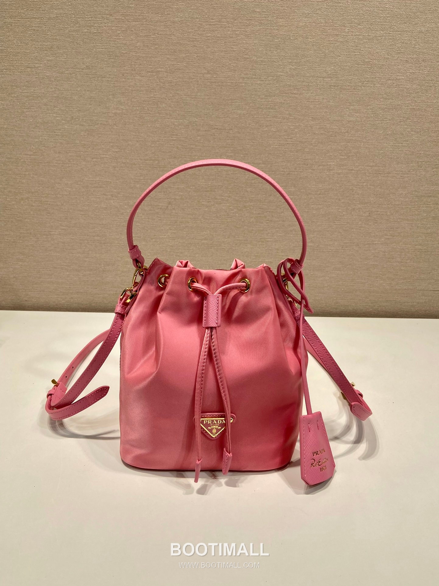 Prada Nylon Bucket Bag with Leather Strap and Key Holder Detail 프라다 나일론 레더 스트랩 키홀더 버킷백 1BE067 15.5cm 1