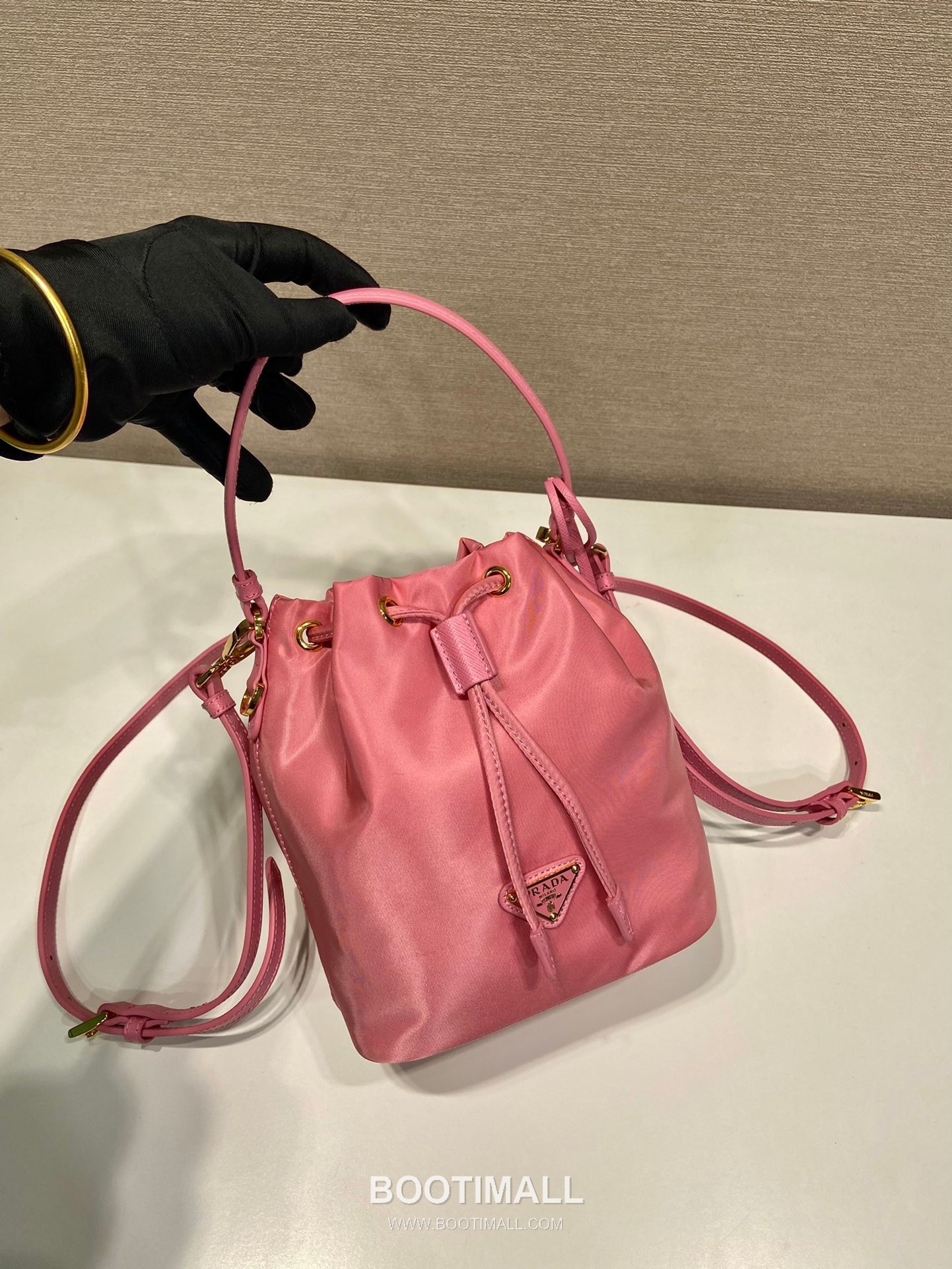 Prada Nylon Bucket Bag with Leather Strap and Key Holder Detail 프라다 나일론 레더 스트랩 키홀더 버킷백 1BE067 15.5cm 2