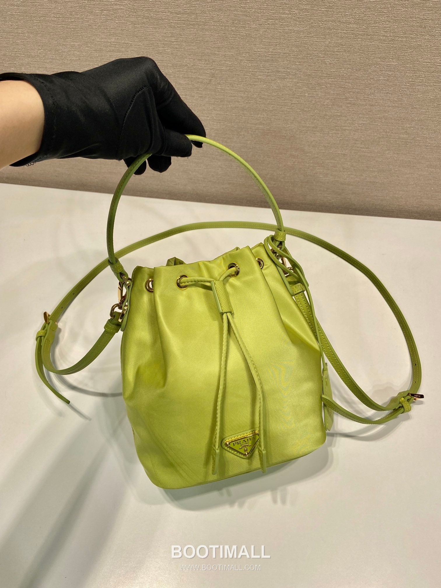 Prada Nylon Bucket Bag with Leather Strap and Key Holder Detail 프라다 나일론 레더 스트랩 키홀더 버킷백 1BE067 15.5cm 2